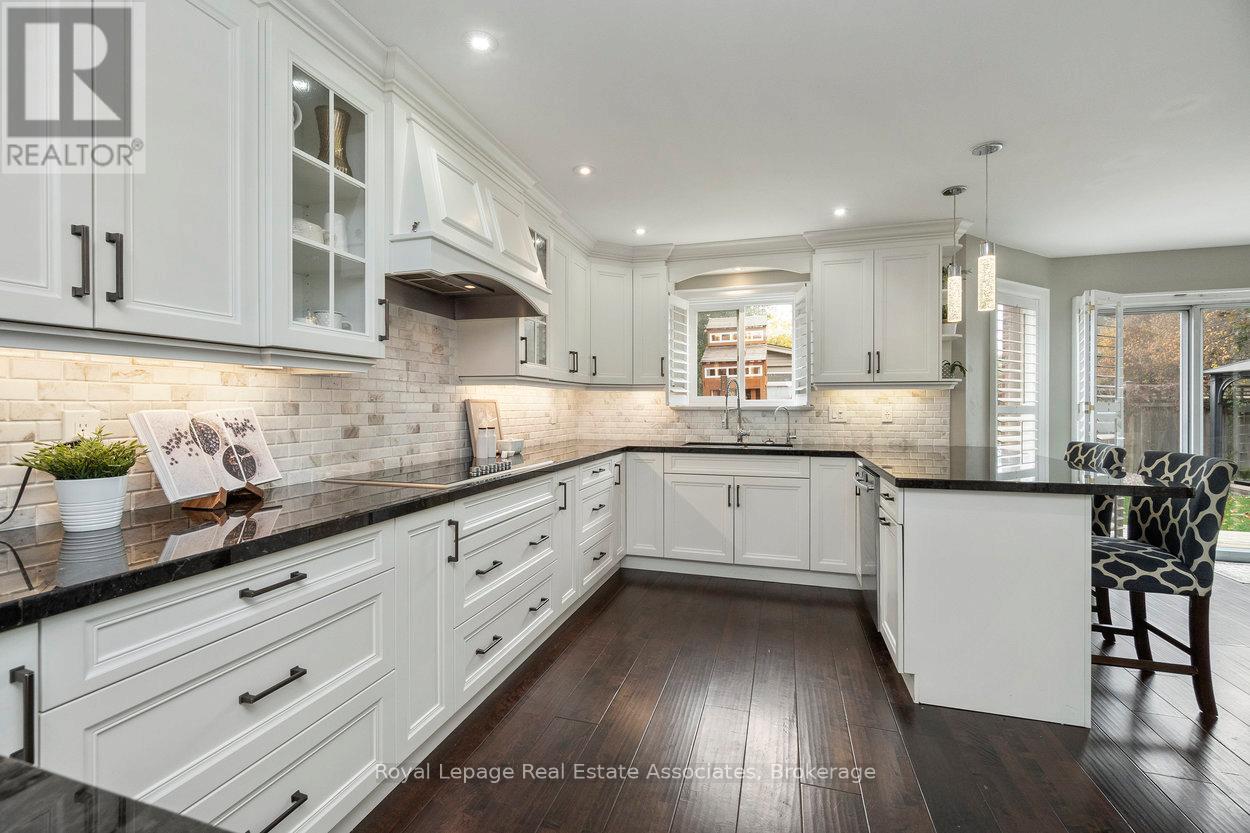 11 Craig Crescent, Halton Hills, Ontario  L7G 5K2 - Photo 11 - W12508184