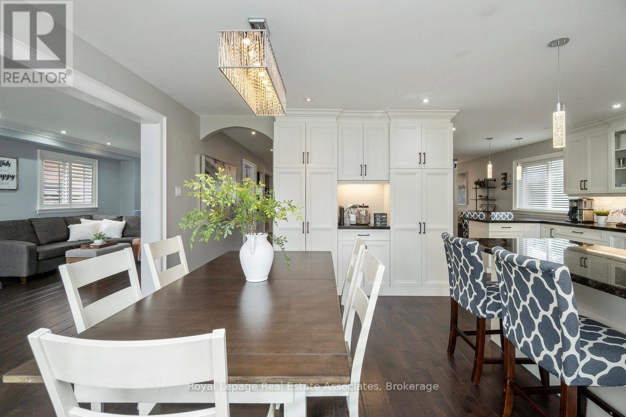 11 Craig Crescent, Halton Hills, Ontario  L7G 5K2 - Photo 15 - W12508184