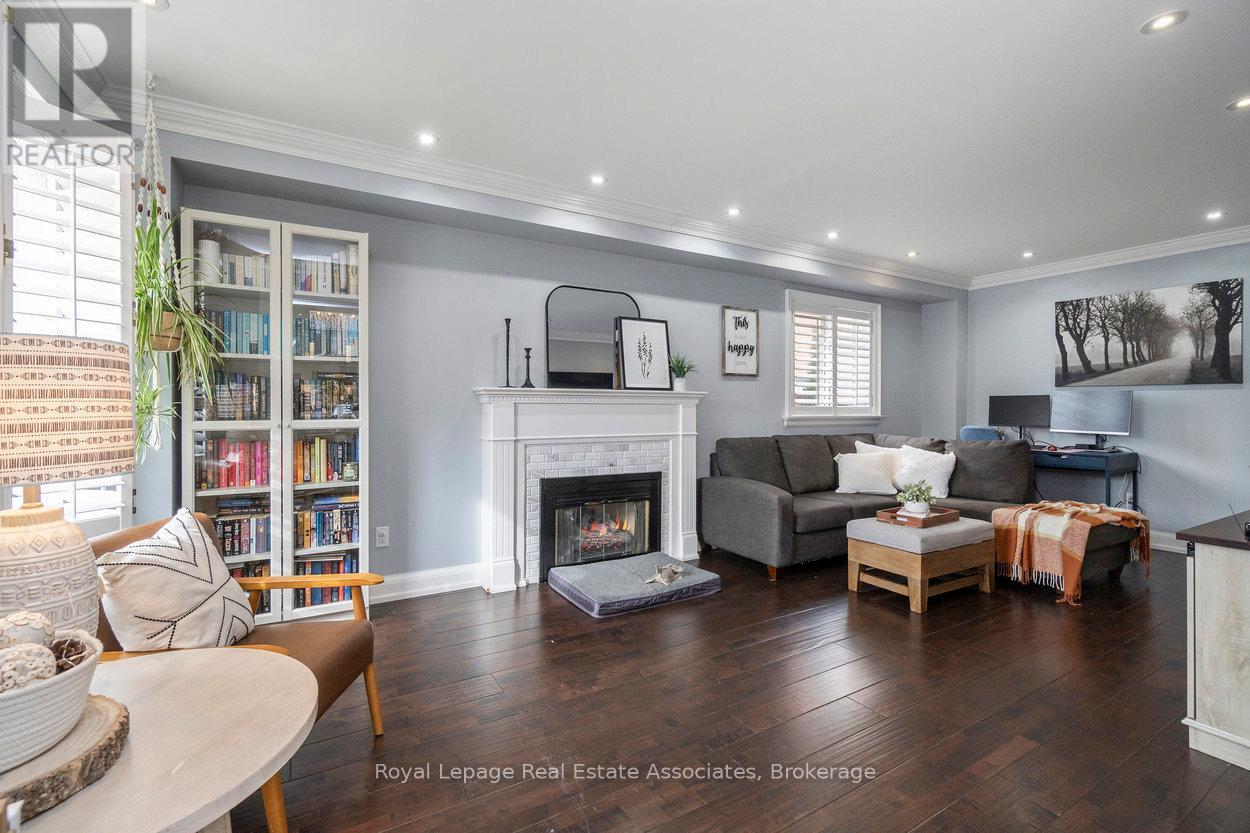 11 Craig Crescent, Halton Hills, Ontario  L7G 5K2 - Photo 16 - W12508184