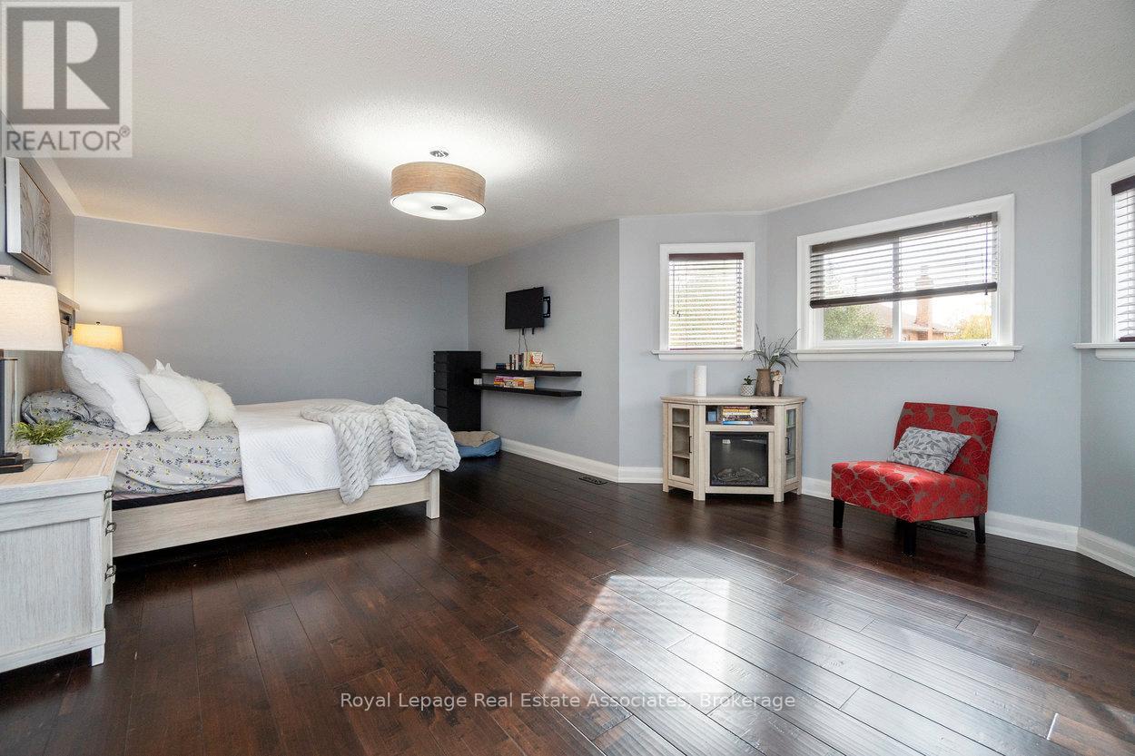 11 Craig Crescent, Halton Hills, Ontario  L7G 5K2 - Photo 20 - W12508184