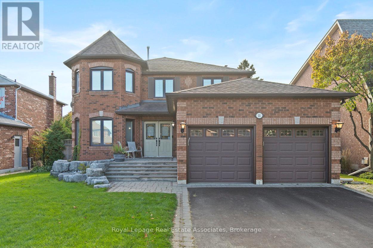 11 Craig Crescent, Halton Hills, Ontario  L7G 5K2 - Photo 3 - W12508184