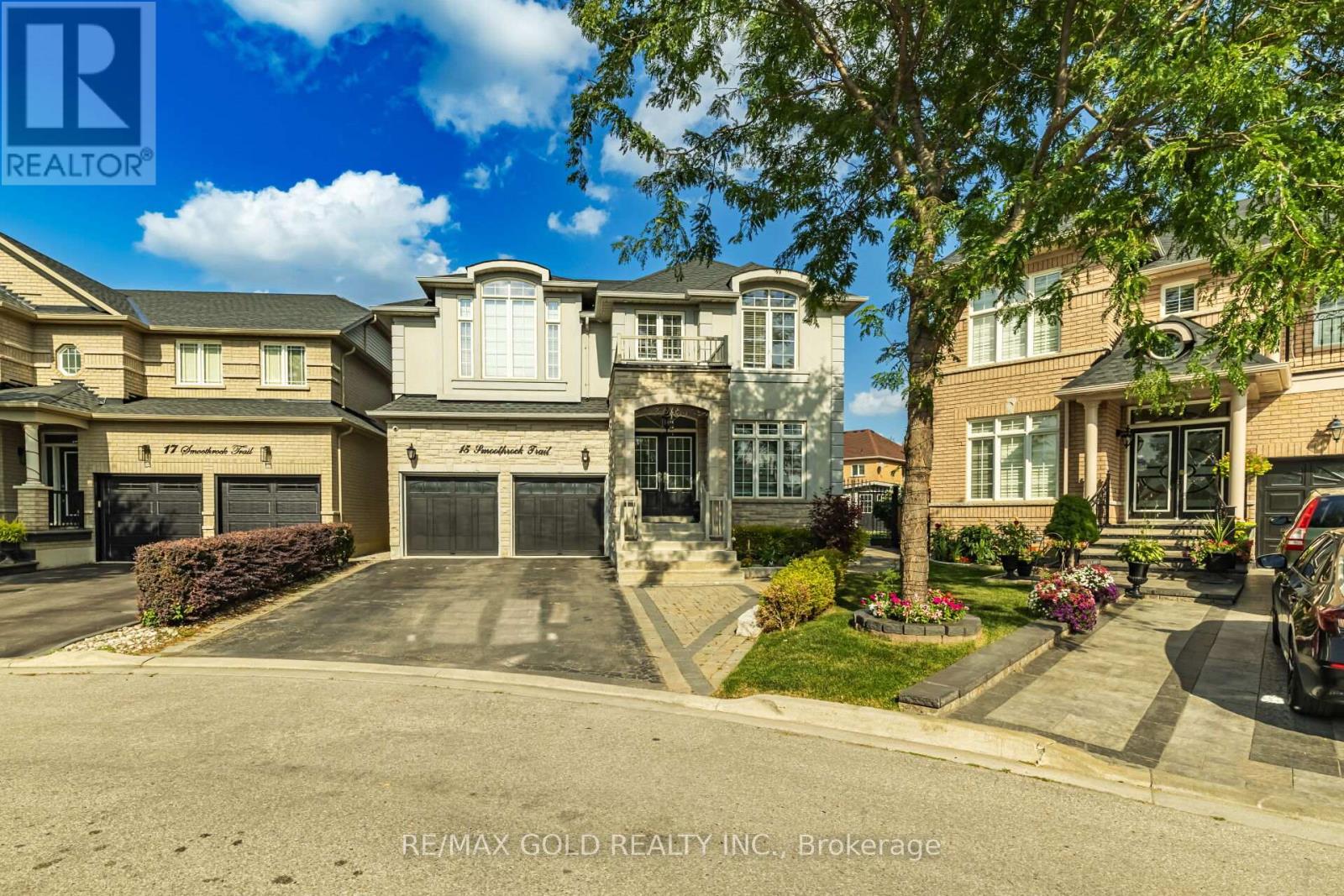 15 Smoothrock Trail W, Brampton, Ontario  L6R 0S5 - Photo 3 - W12508200