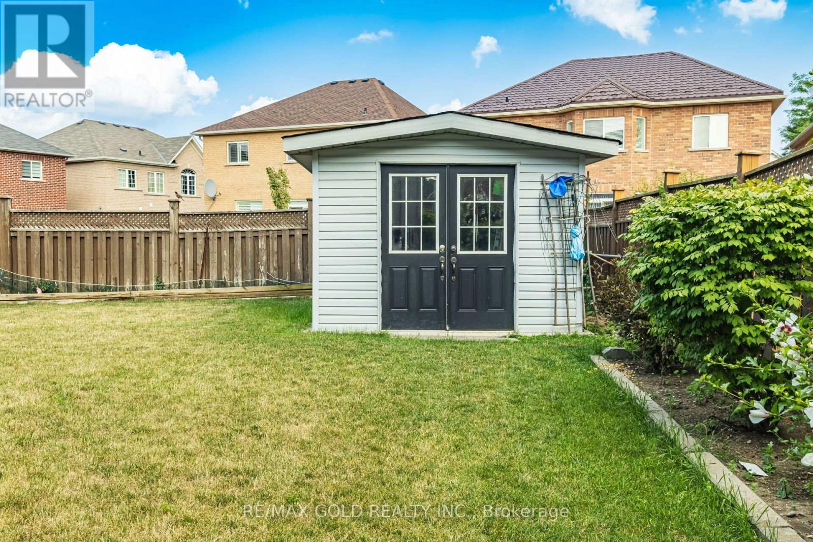 15 Smoothrock Trail W, Brampton, Ontario  L6R 0S5 - Photo 48 - W12508200