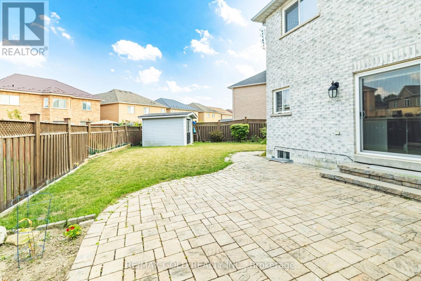 15 Smoothrock Trail W, Brampton, Ontario  L6R 0S5 - Photo 49 - W12508200