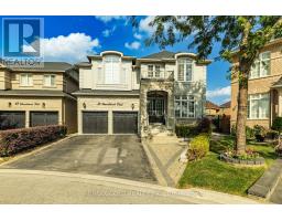 15 SMOOTHROCK TRAIL, Brampton, Ontario