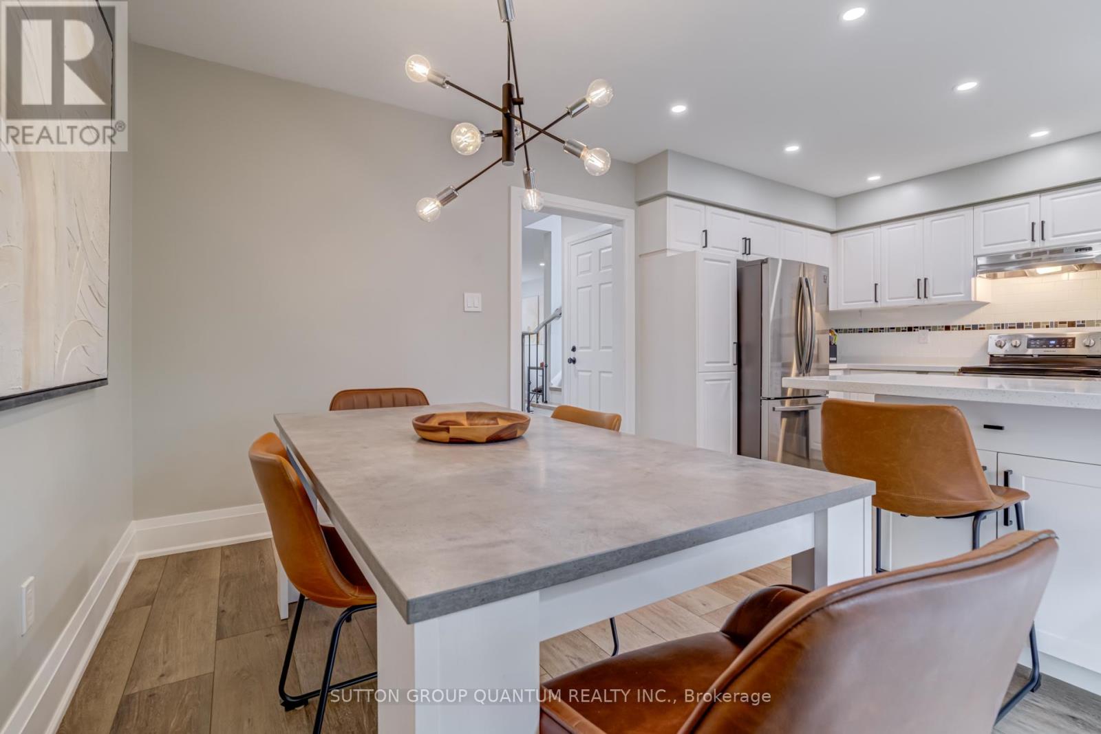 2140 Nightstar Drive, Oakville, Ontario  L6M 3R1 - Photo 11 - W12508240