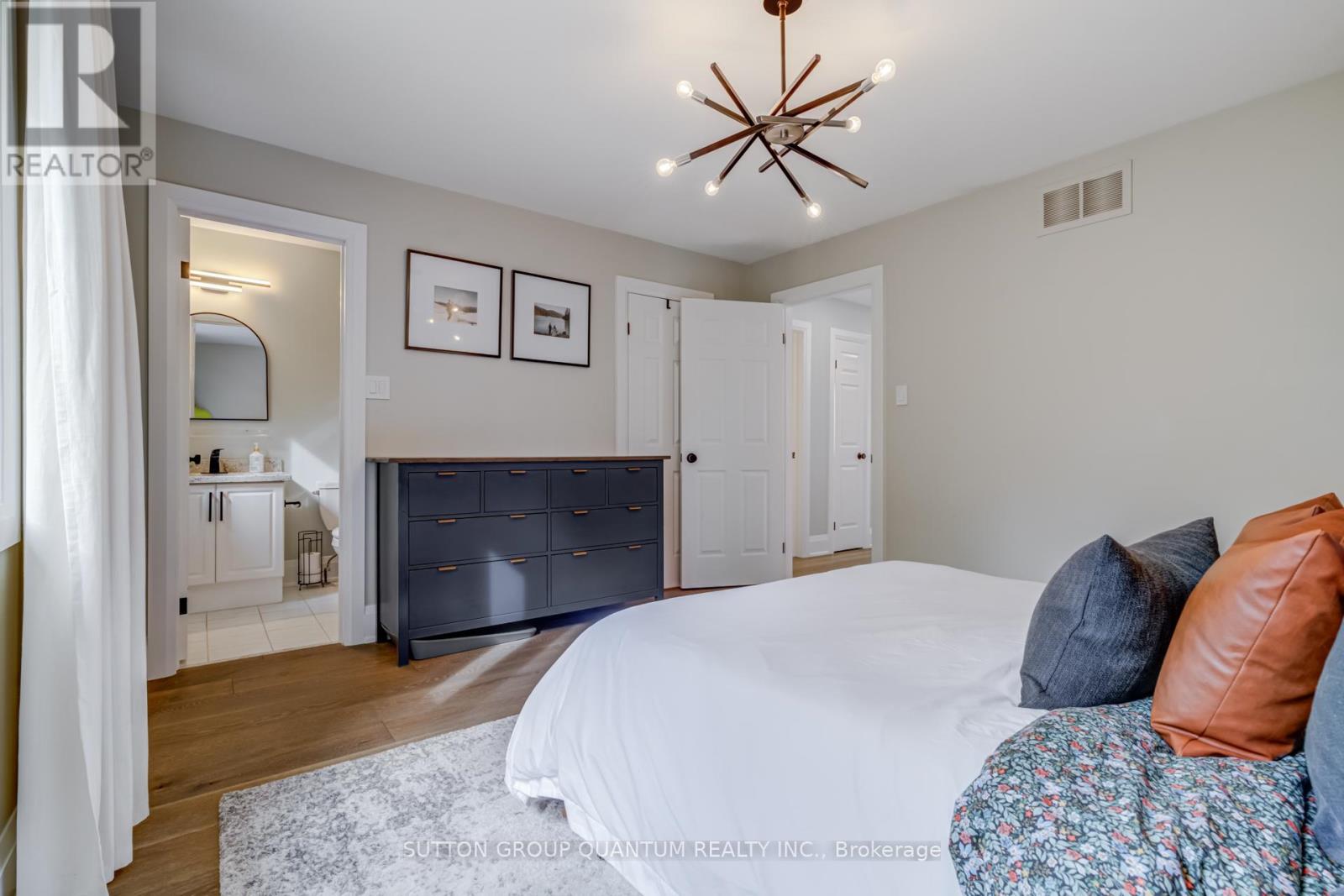 2140 Nightstar Drive, Oakville, Ontario  L6M 3R1 - Photo 19 - W12508240