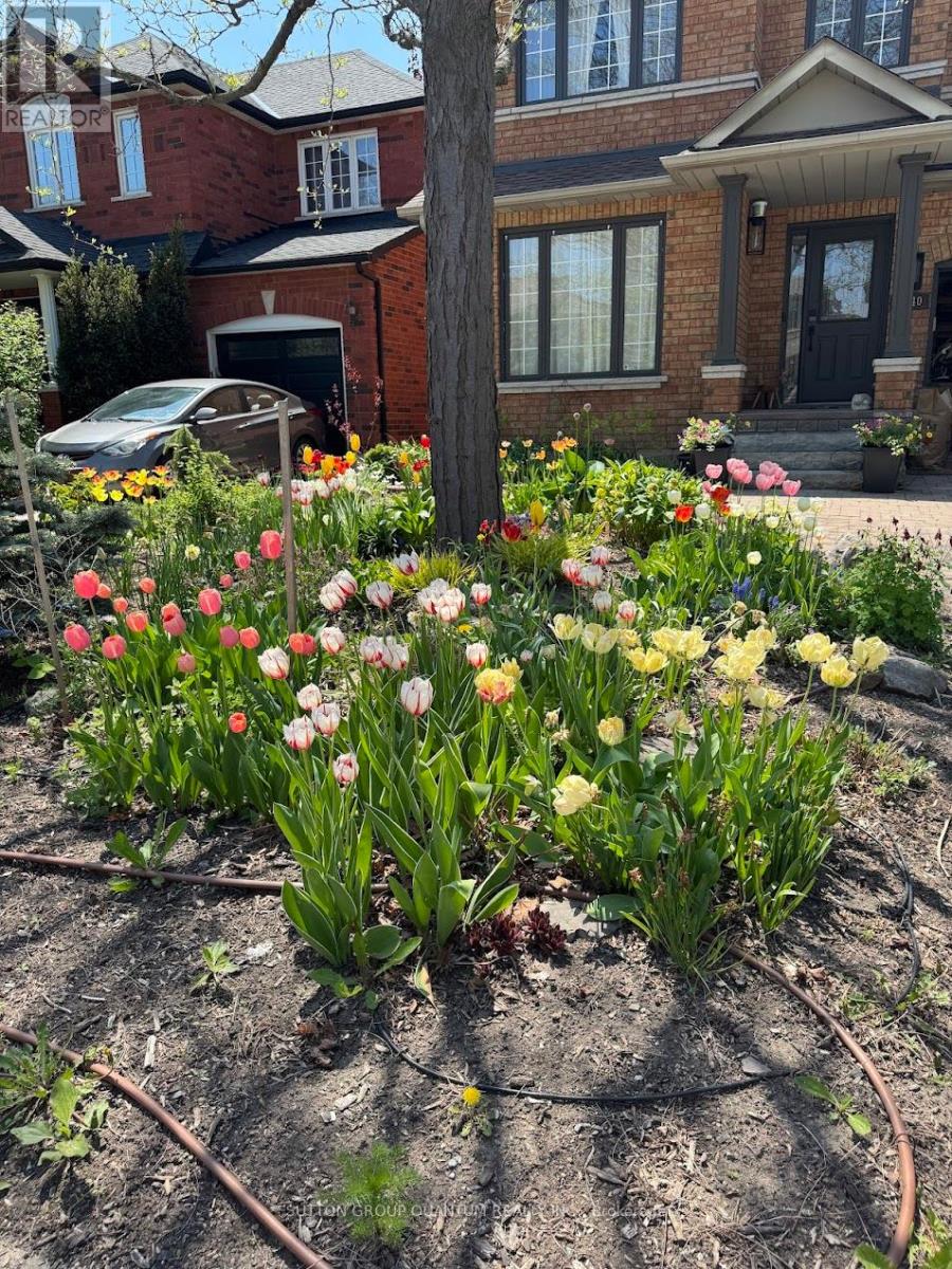 2140 Nightstar Drive, Oakville, Ontario  L6M 3R1 - Photo 4 - W12508240