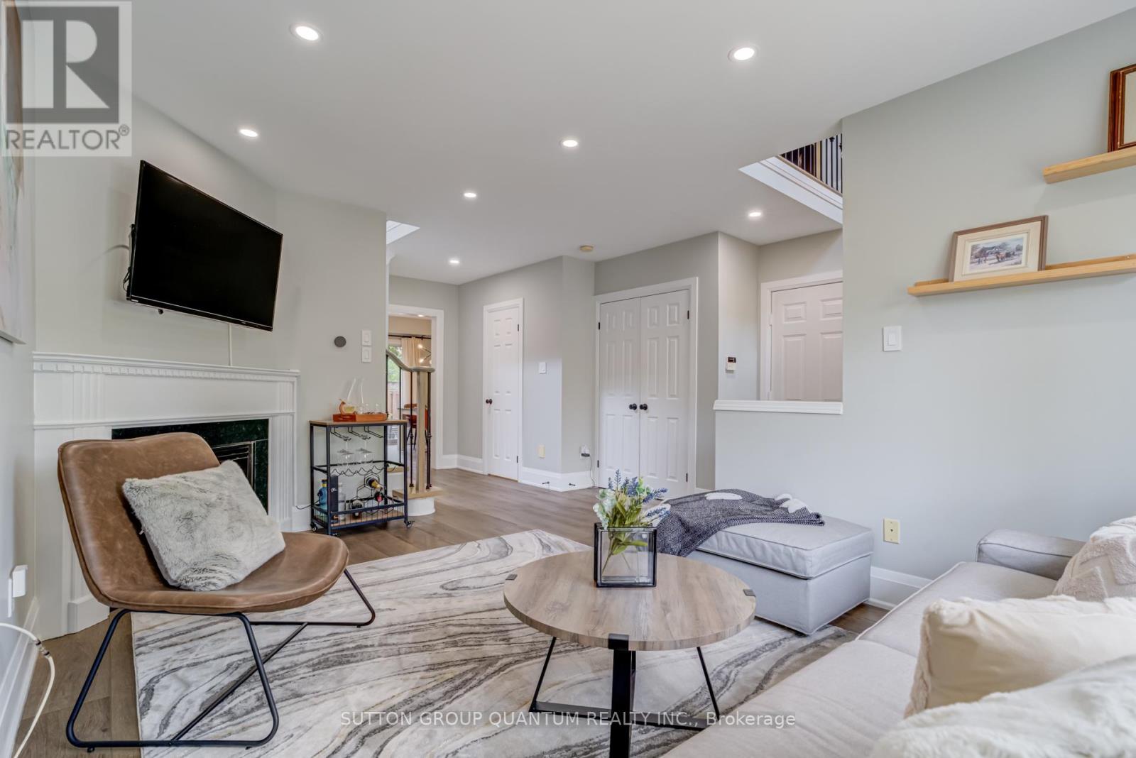 2140 Nightstar Drive, Oakville, Ontario  L6M 3R1 - Photo 8 - W12508240