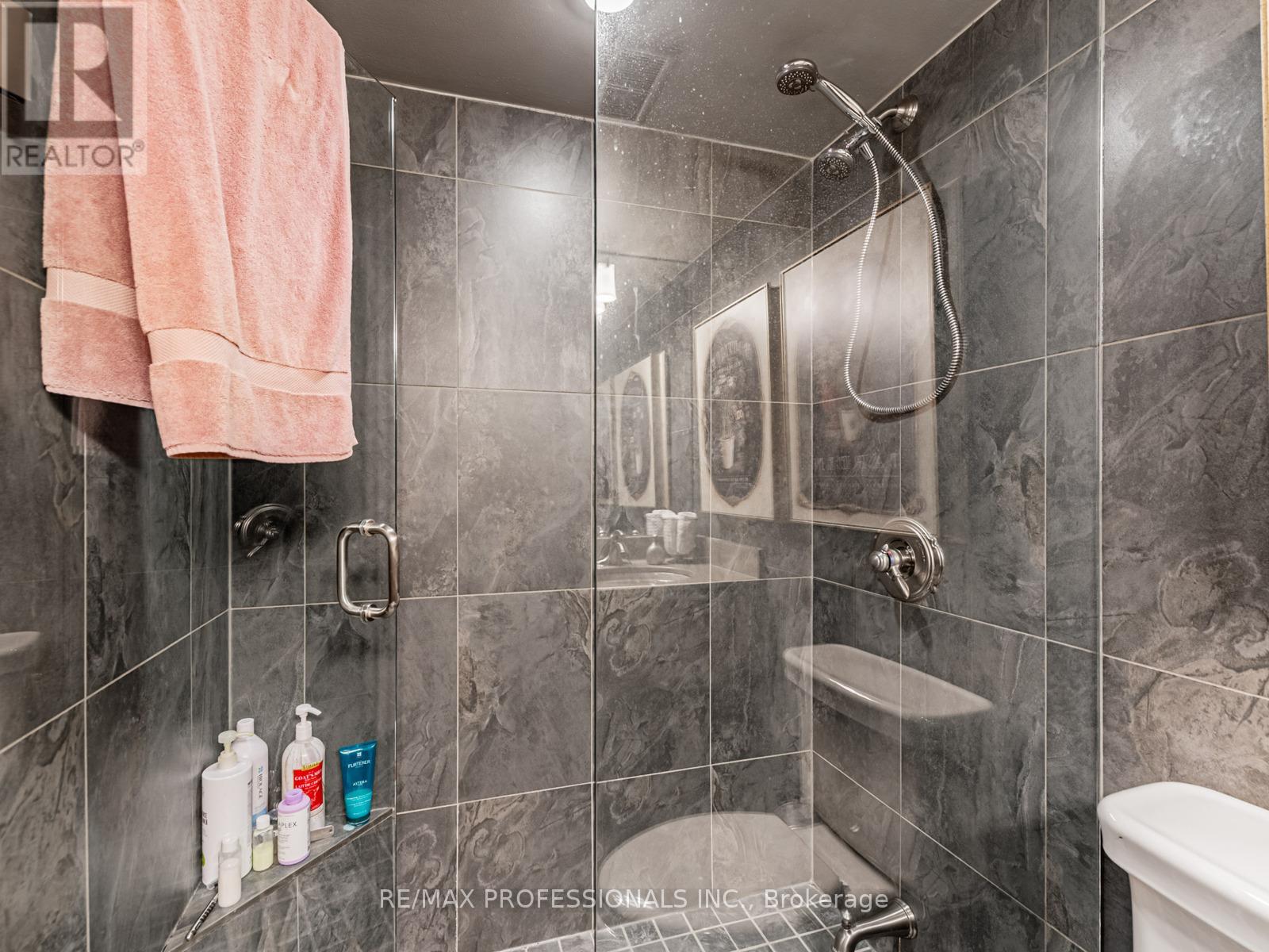 G17 - 300 Mill Road, Toronto, Ontario M9C 4W7 - Photo 18 - W12508246