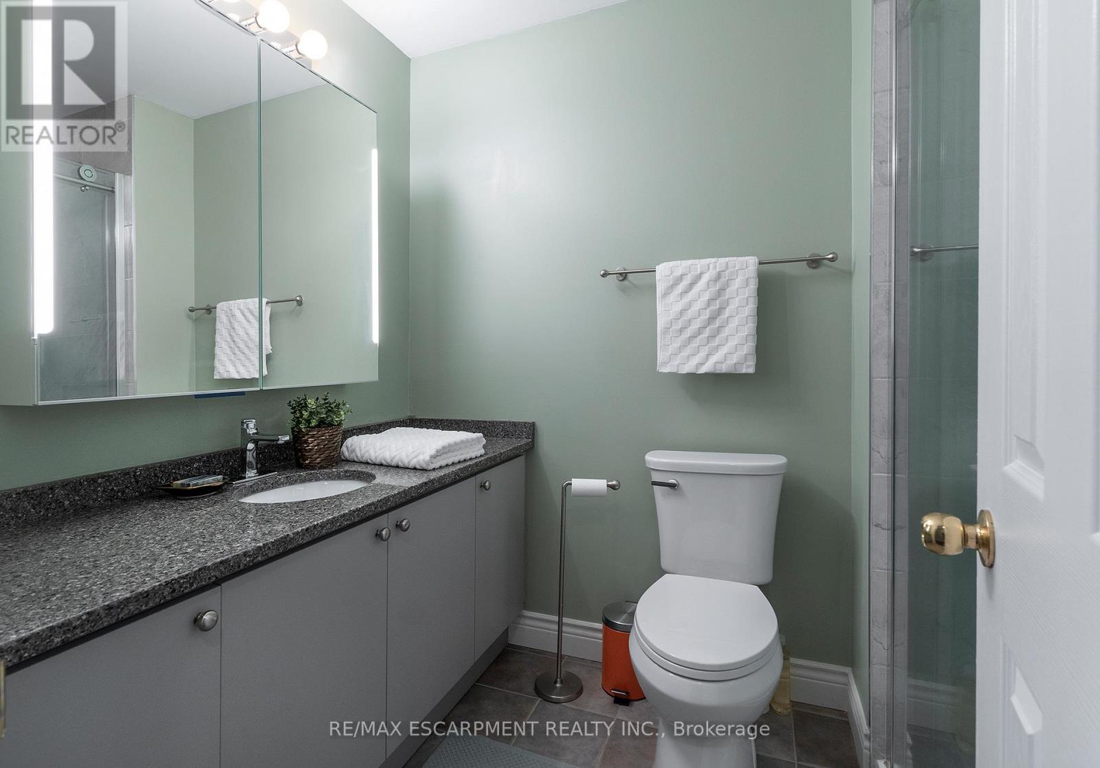 152 Waters Boulevard, Milton, Ontario  L9T 6K5 - Photo 18 - W12508272