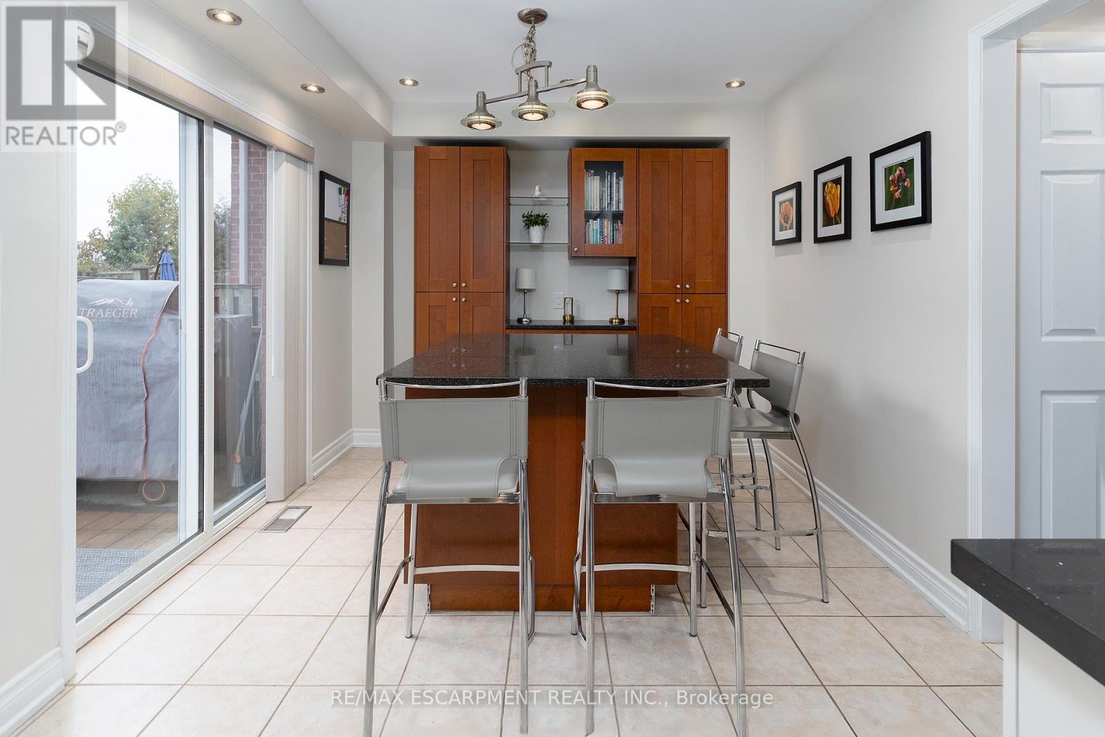 152 Waters Boulevard, Milton, Ontario  L9T 6K5 - Photo 8 - W12508272