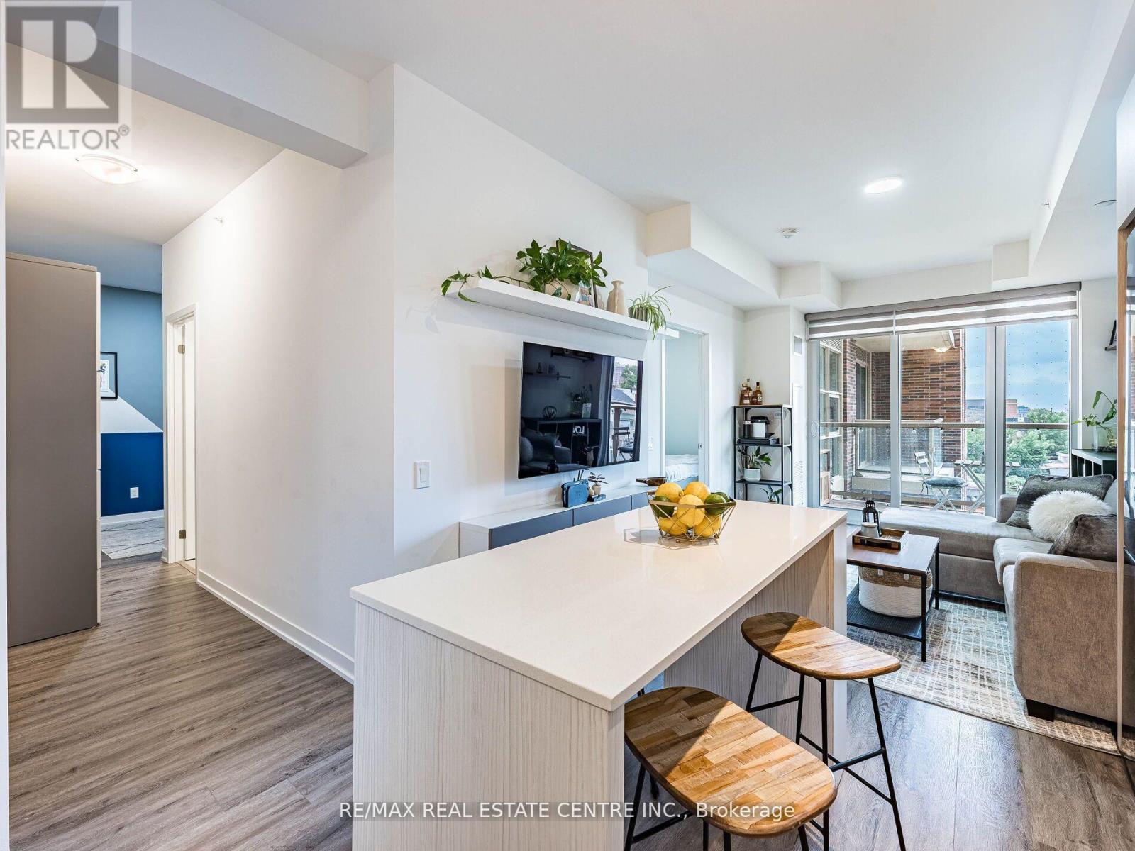 429 - 1787 St Clair Avenue W, Toronto (Weston-Pellam Park), Ontario  M6N 0B7 - Photo 10 - W12508290