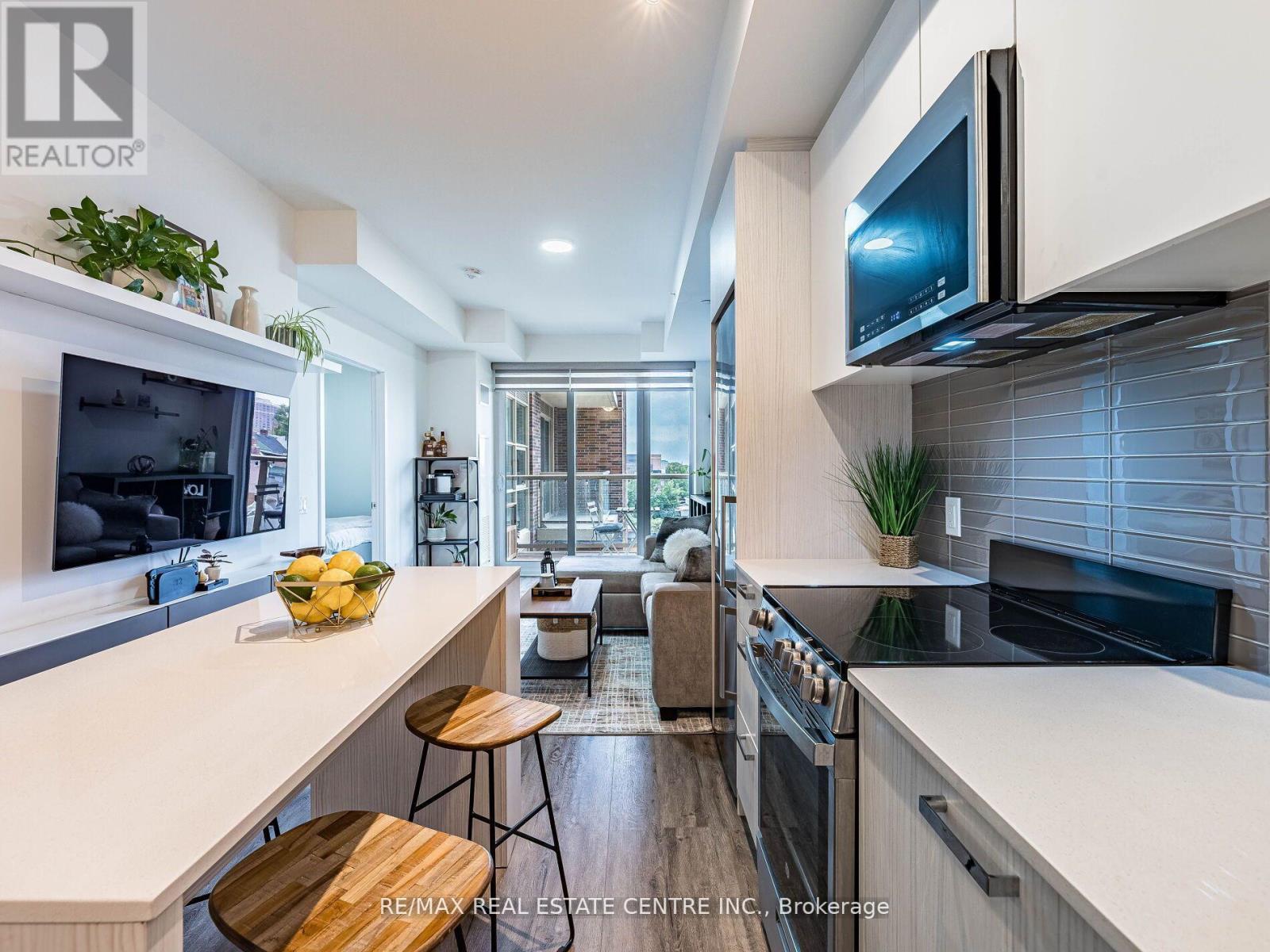 429 - 1787 St Clair Avenue W, Toronto (Weston-Pellam Park), Ontario  M6N 0B7 - Photo 11 - W12508290