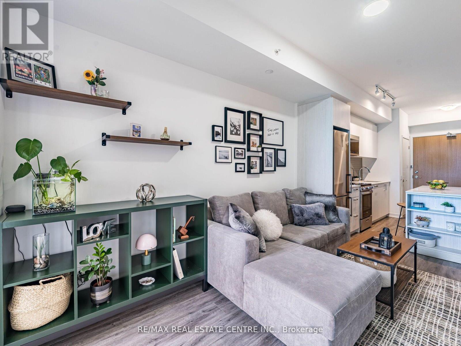 429 - 1787 St Clair Avenue W, Toronto (Weston-Pellam Park), Ontario  M6N 0B7 - Photo 18 - W12508290