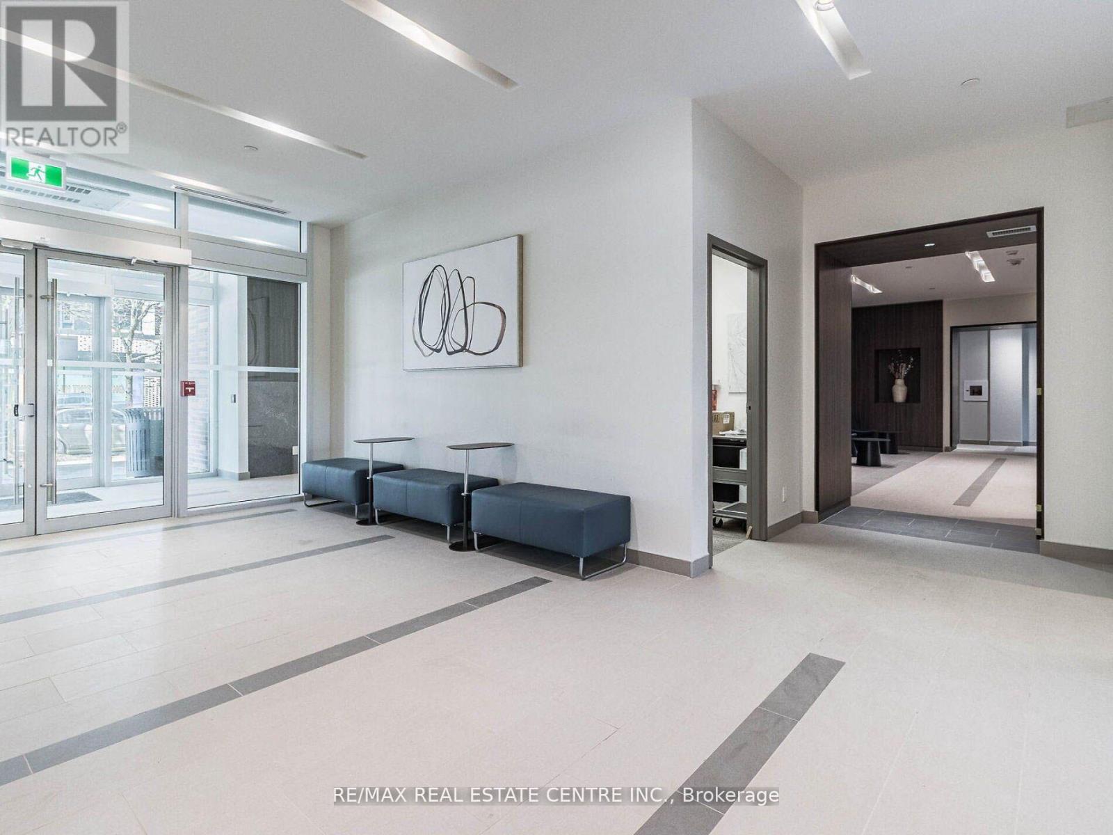 429 - 1787 St Clair Avenue W, Toronto (Weston-Pellam Park), Ontario  M6N 0B7 - Photo 3 - W12508290