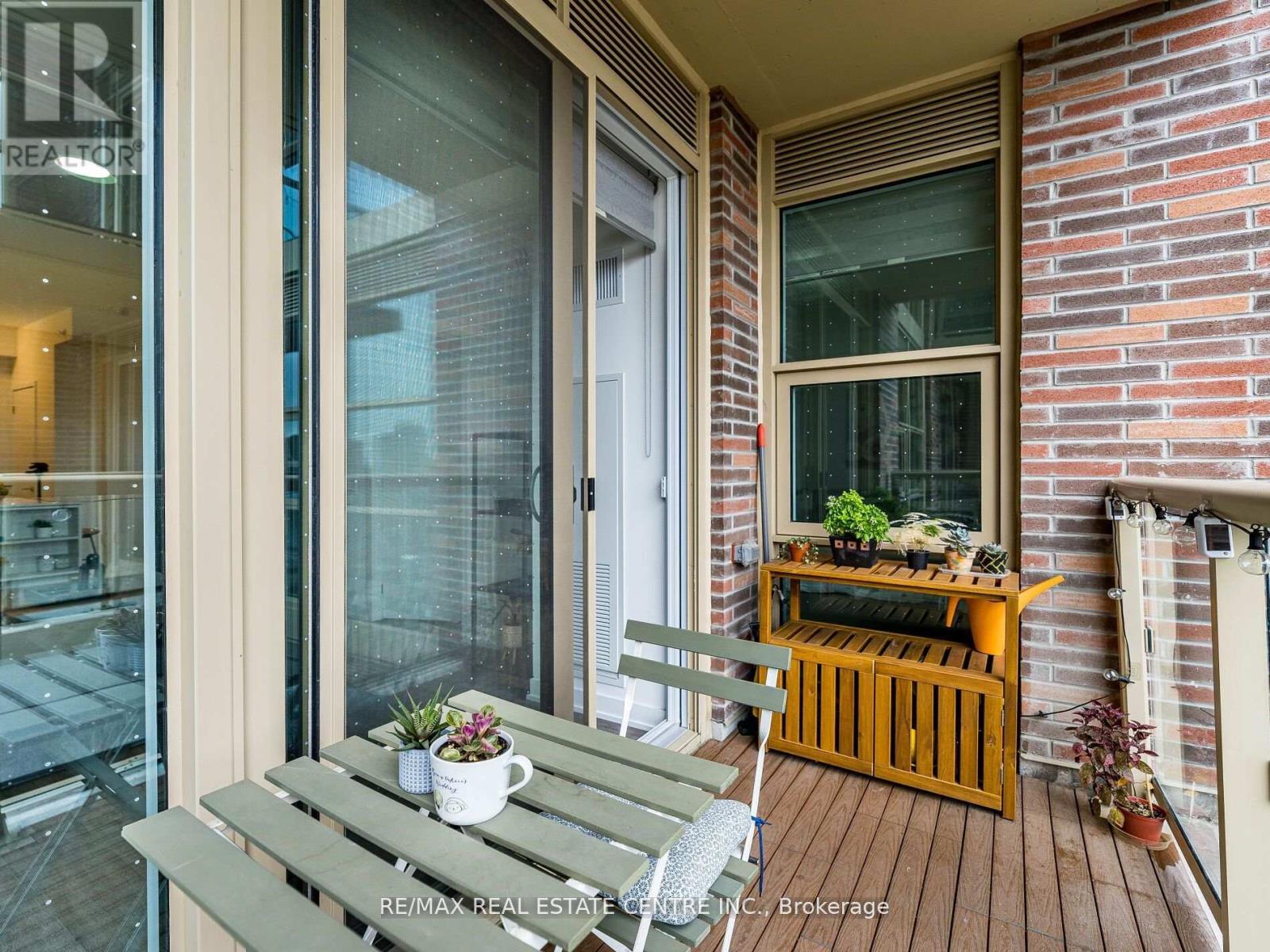 429 - 1787 St Clair Avenue W, Toronto (Weston-Pellam Park), Ontario  M6N 0B7 - Photo 30 - W12508290