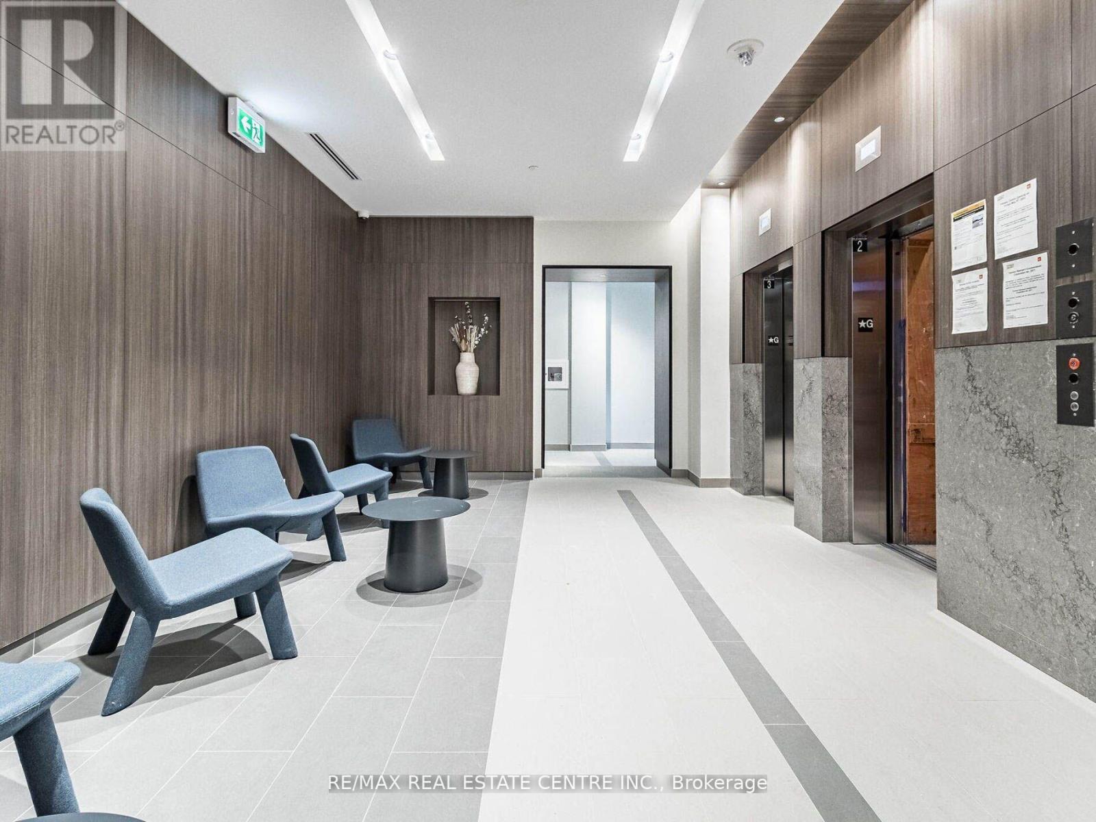 429 - 1787 St Clair Avenue W, Toronto (Weston-Pellam Park), Ontario  M6N 0B7 - Photo 4 - W12508290