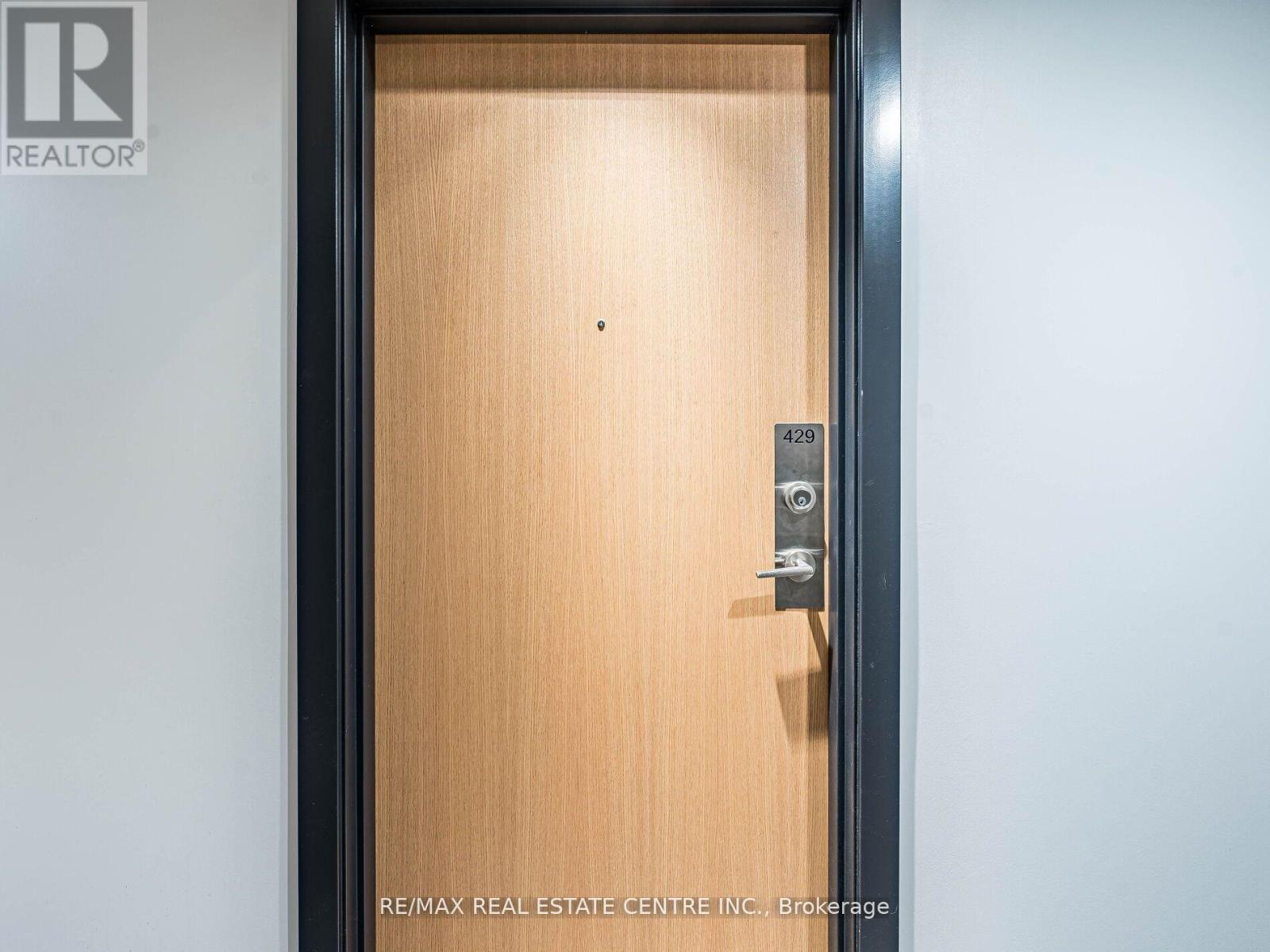 429 - 1787 St Clair Avenue W, Toronto (Weston-Pellam Park), Ontario  M6N 0B7 - Photo 5 - W12508290