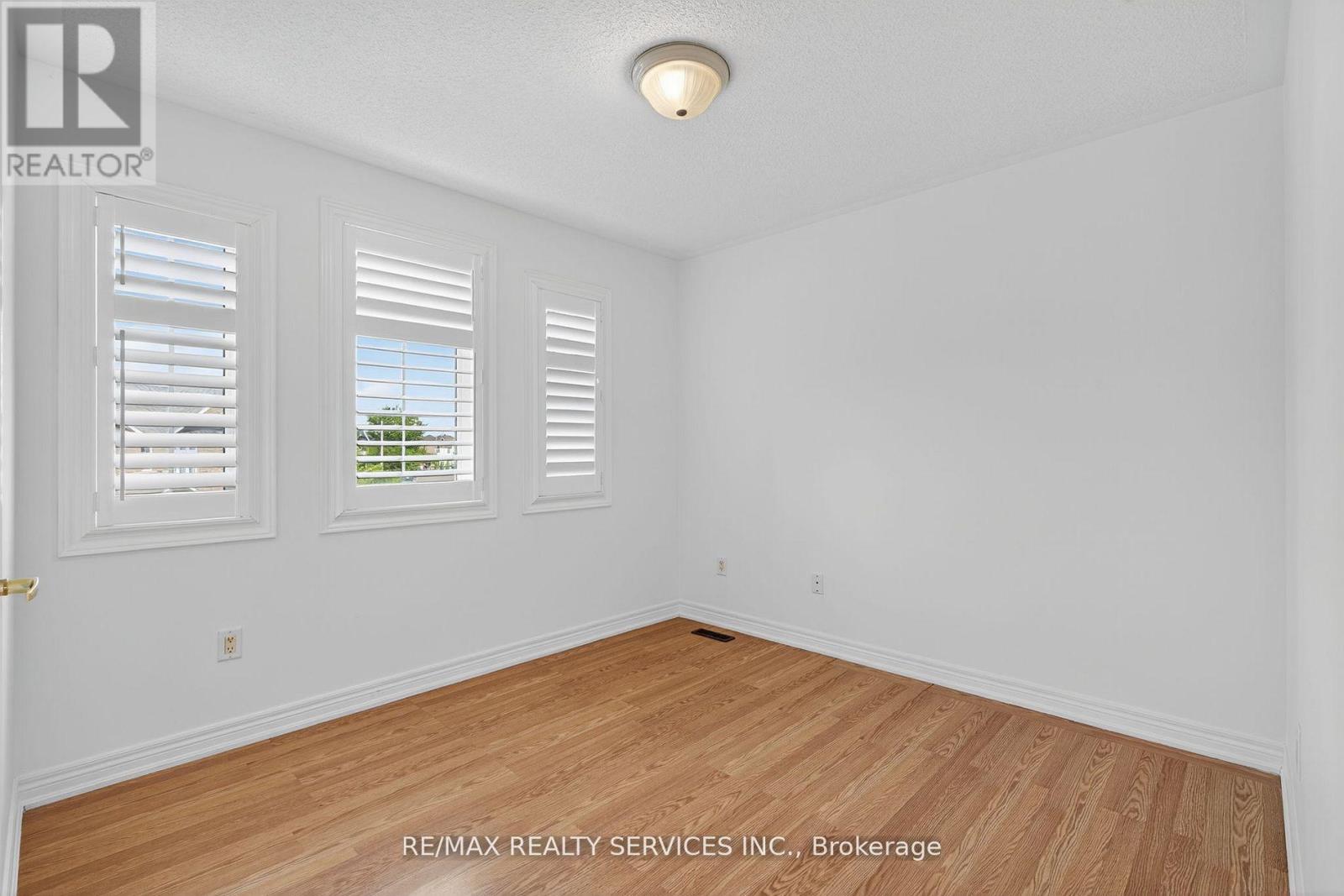 18 Fishing Crescent, Brampton, Ontario  L6V 4T4 - Photo 19 - W12508298