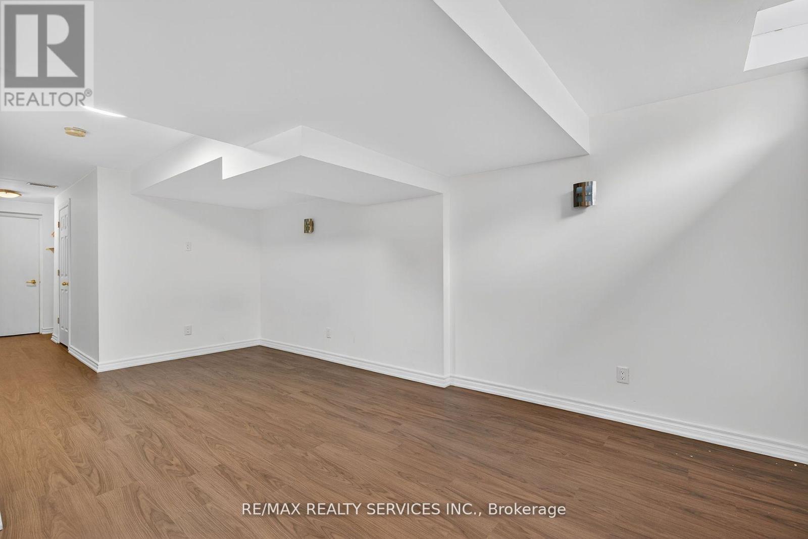 18 Fishing Crescent, Brampton, Ontario  L6V 4T4 - Photo 31 - W12508298