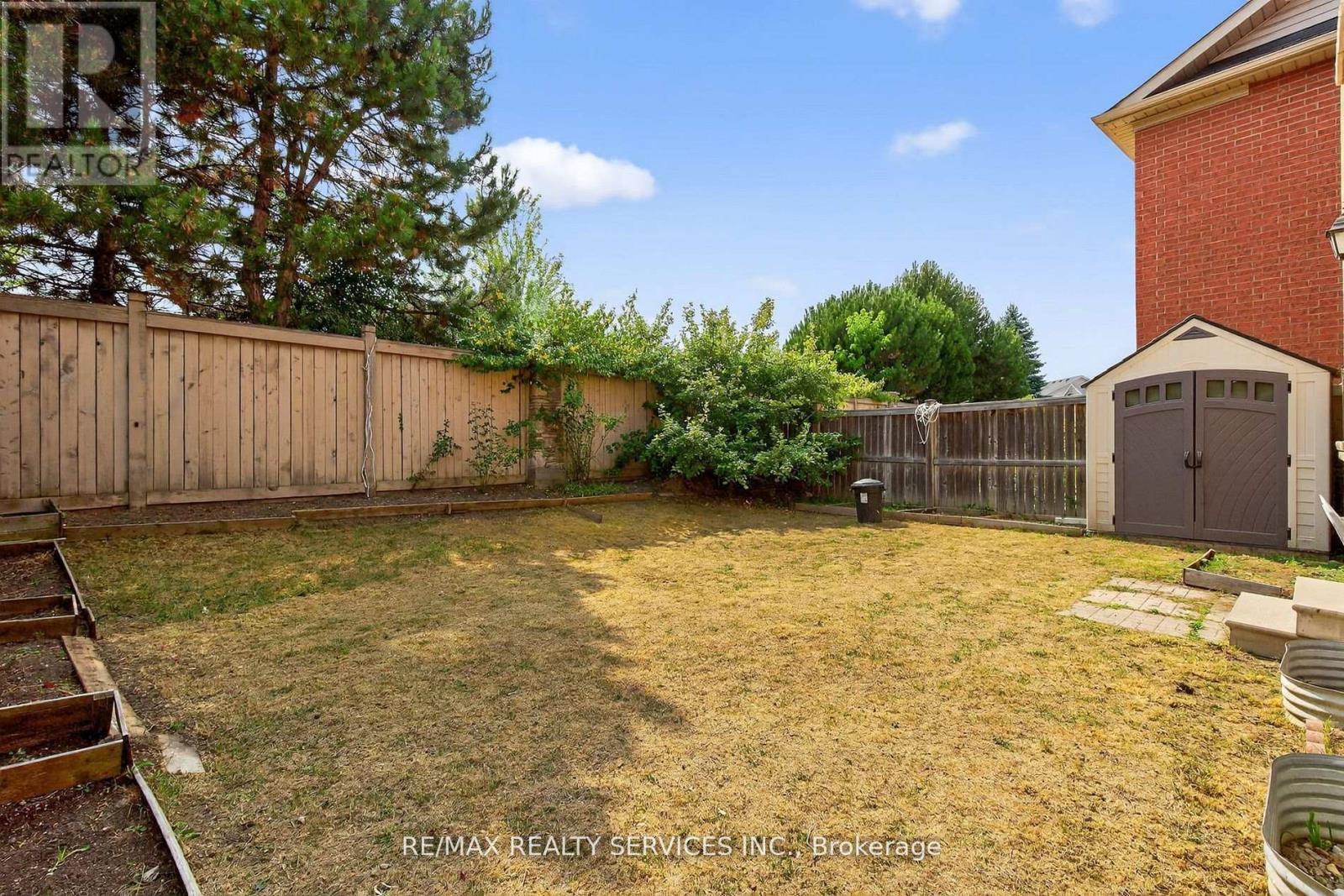 18 Fishing Crescent, Brampton, Ontario  L6V 4T4 - Photo 36 - W12508298