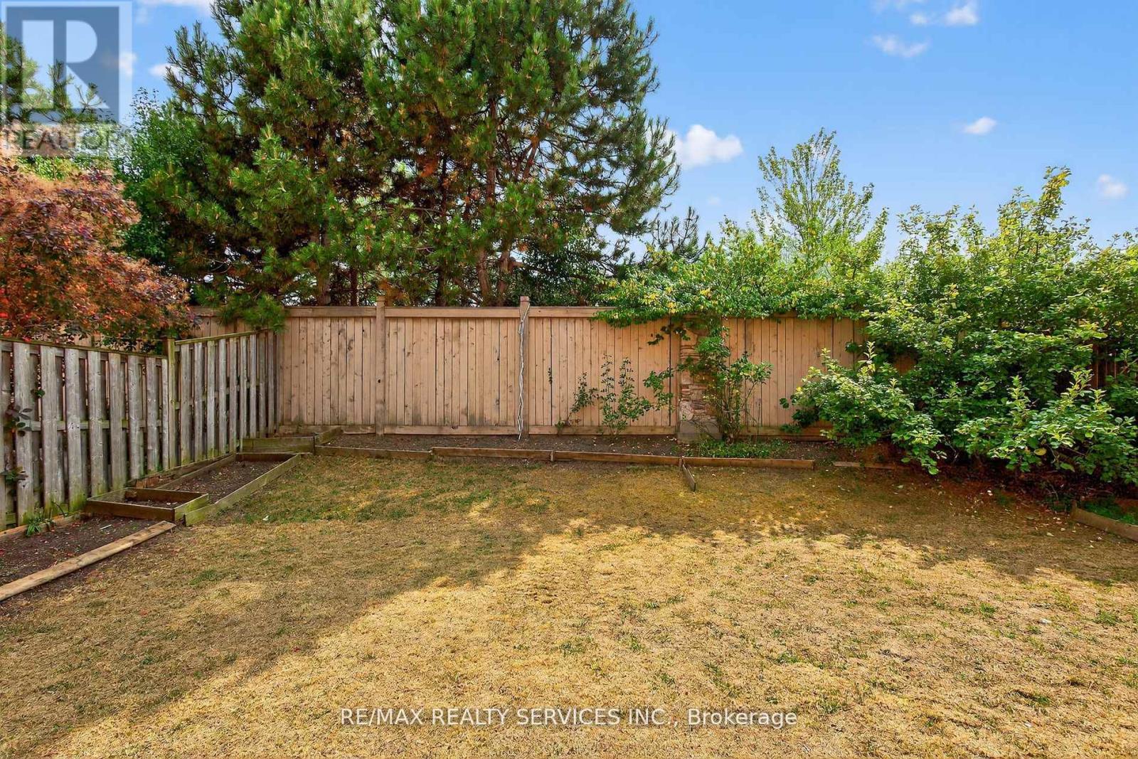 18 Fishing Crescent, Brampton, Ontario  L6V 4T4 - Photo 37 - W12508298