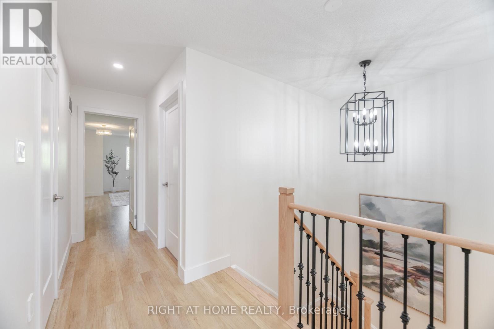 514 Huntington Ridge Drive, Mississauga, Ontario  L5R 2X7 - Photo 23 - W12508328