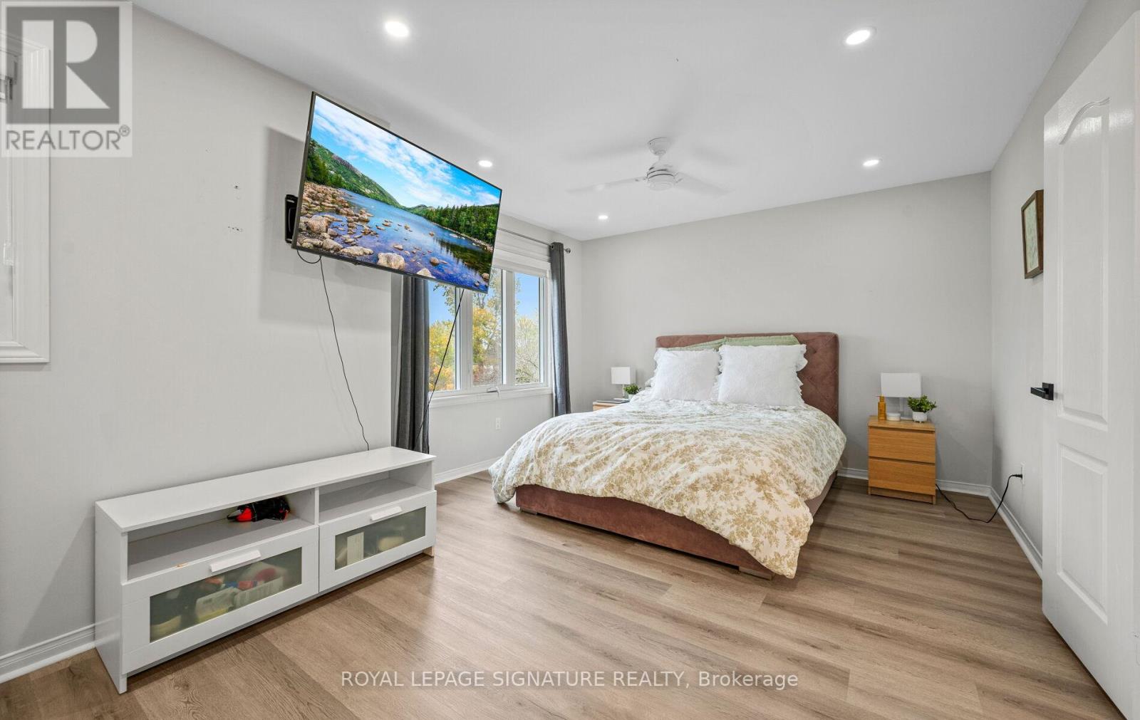 2320 Strawfield Court, Oakville, Ontario  L6H 6C2 - Photo 27 - W12508334