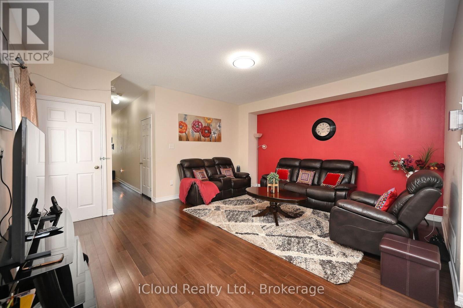 74 Crumlin Crescent, Brampton, Ontario  L6X 0Y3 - Photo 7 - W12508340