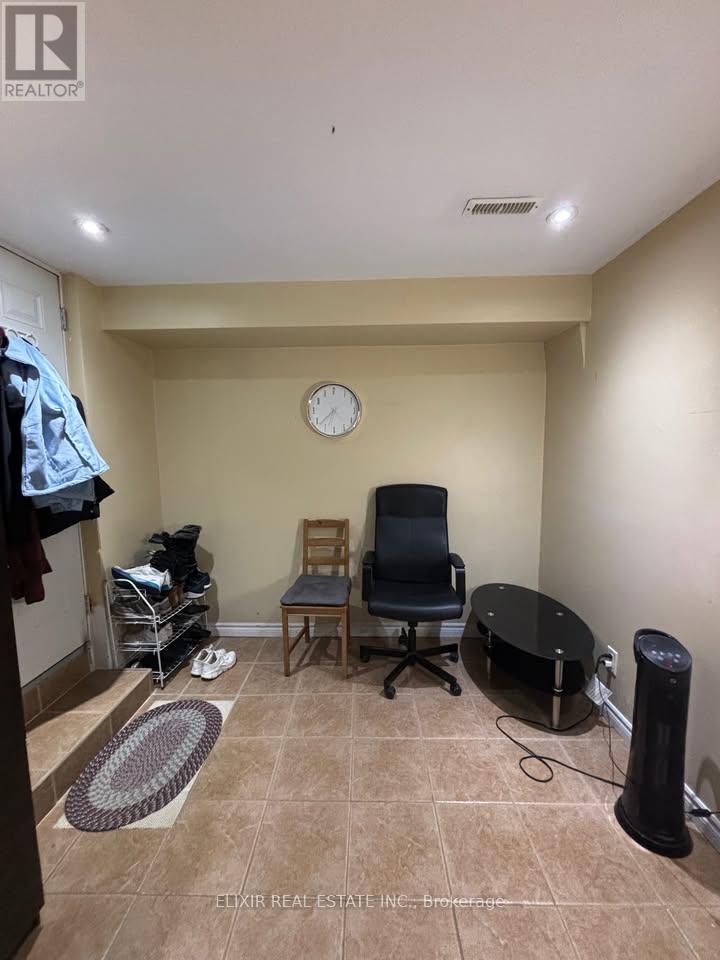 Basement - 4 Lonestar Crescent, Brampton, Ontario  L7A 2H9 - Photo 4 - W12508346