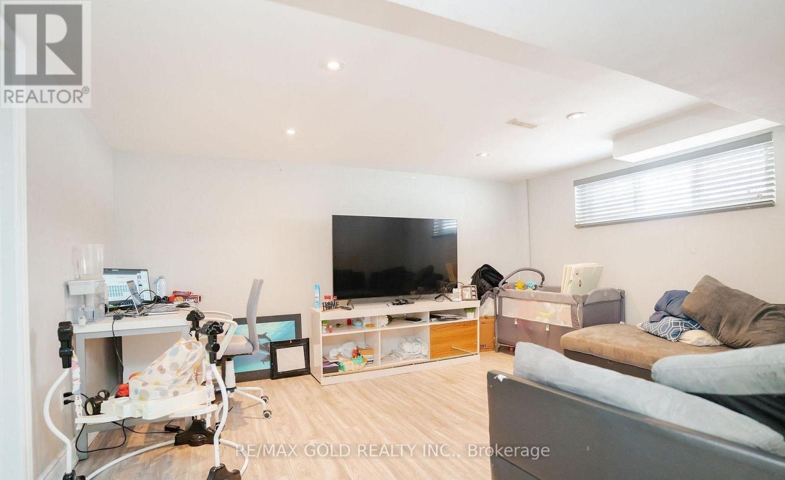 65 Abell Drive, Brampton, Ontario  L6V 2W1 - Photo 22 - W12508358