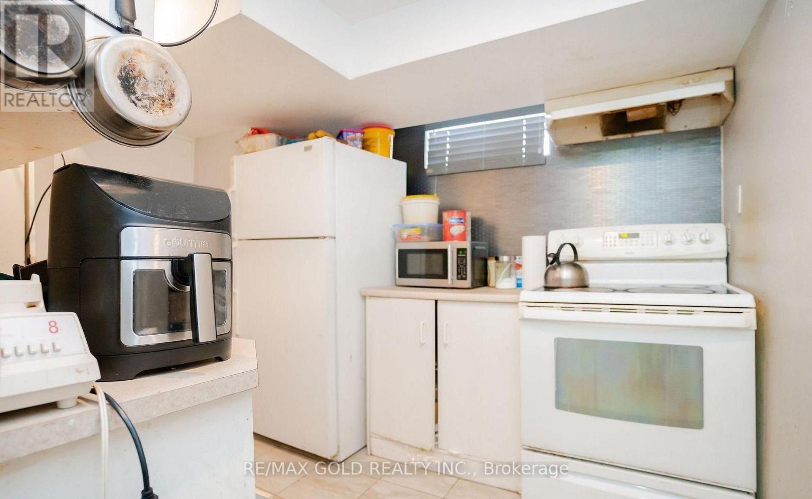 65 Abell Drive, Brampton, Ontario  L6V 2W1 - Photo 25 - W12508358