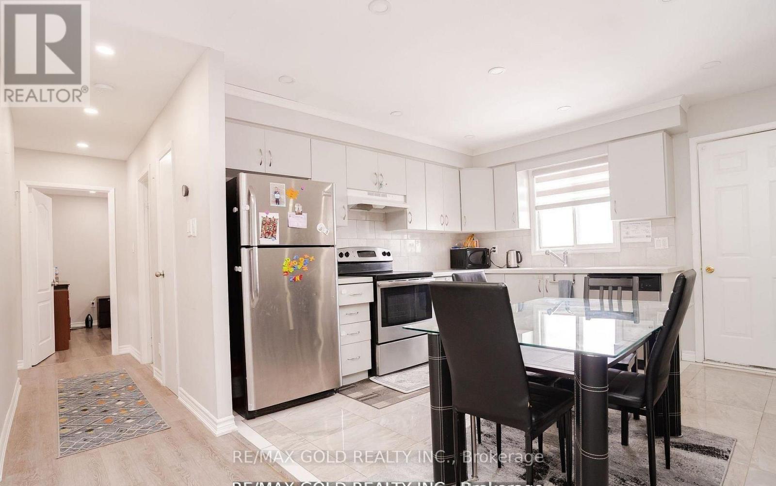 65 Abell Drive, Brampton, Ontario  L6V 2W1 - Photo 8 - W12508358