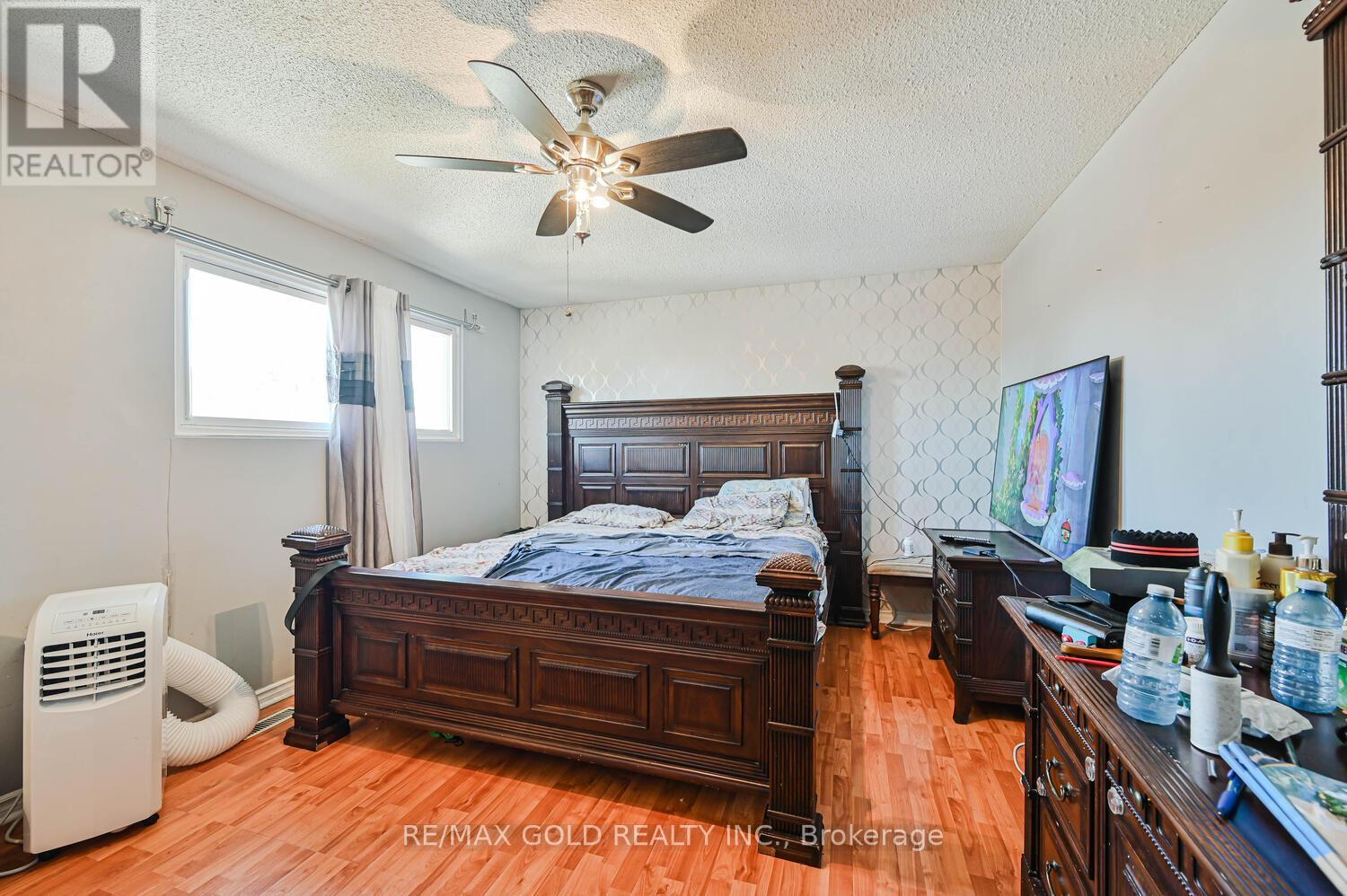 35 Horne Drive, Brampton, Ontario  L6V 2V2 - Photo 23 - W12508382