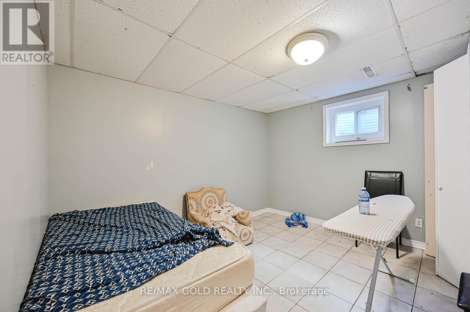 35 Horne Drive, Brampton, Ontario  L6V 2V2 - Photo 34 - W12508382