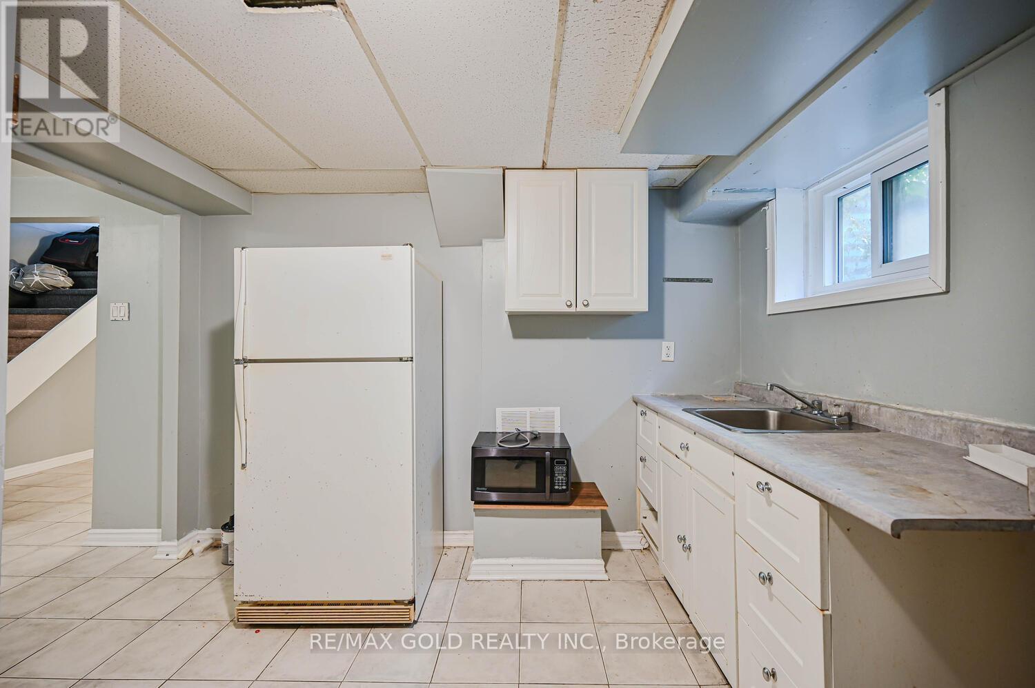 35 Horne Drive, Brampton, Ontario  L6V 2V2 - Photo 36 - W12508382