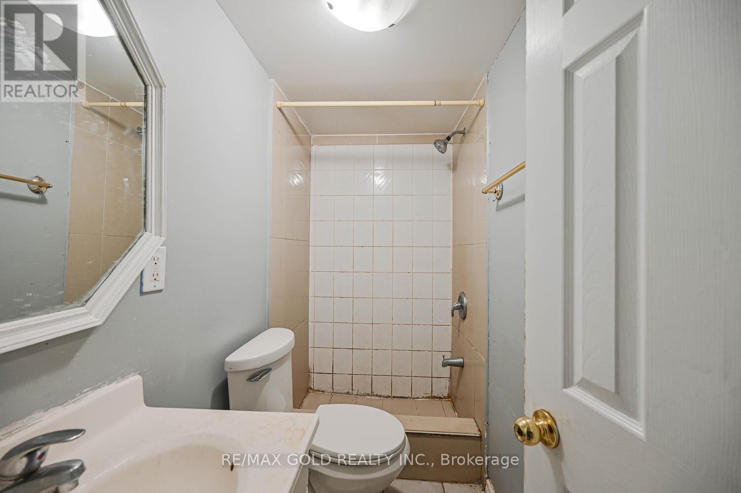 35 Horne Drive, Brampton, Ontario  L6V 2V2 - Photo 37 - W12508382