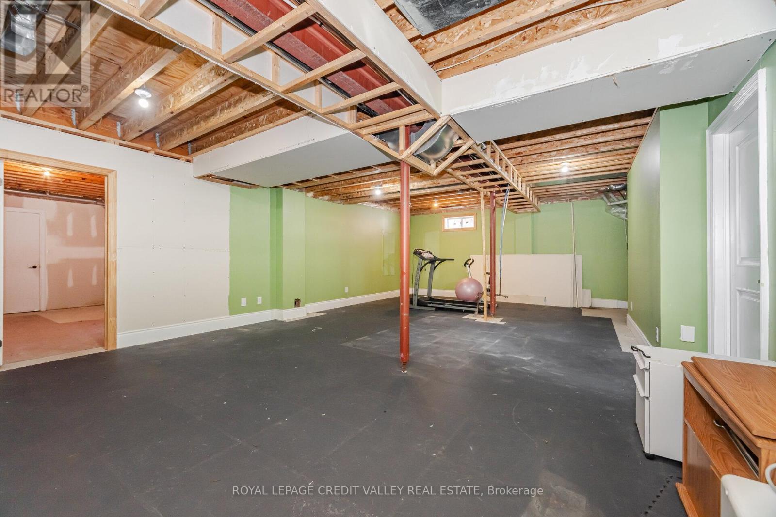 54 Station Road, Caledon, Ontario  L7E 1V1 - Photo 42 - W12508396