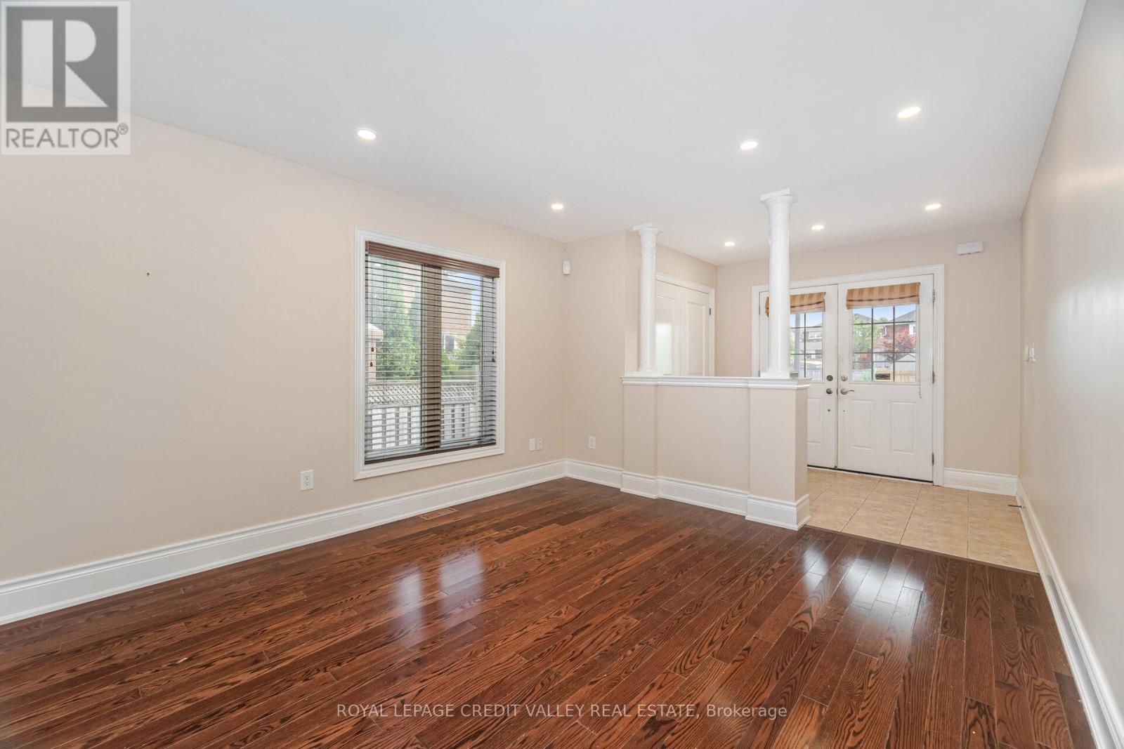 54 Station Road, Caledon, Ontario  L7E 1V1 - Photo 9 - W12508396