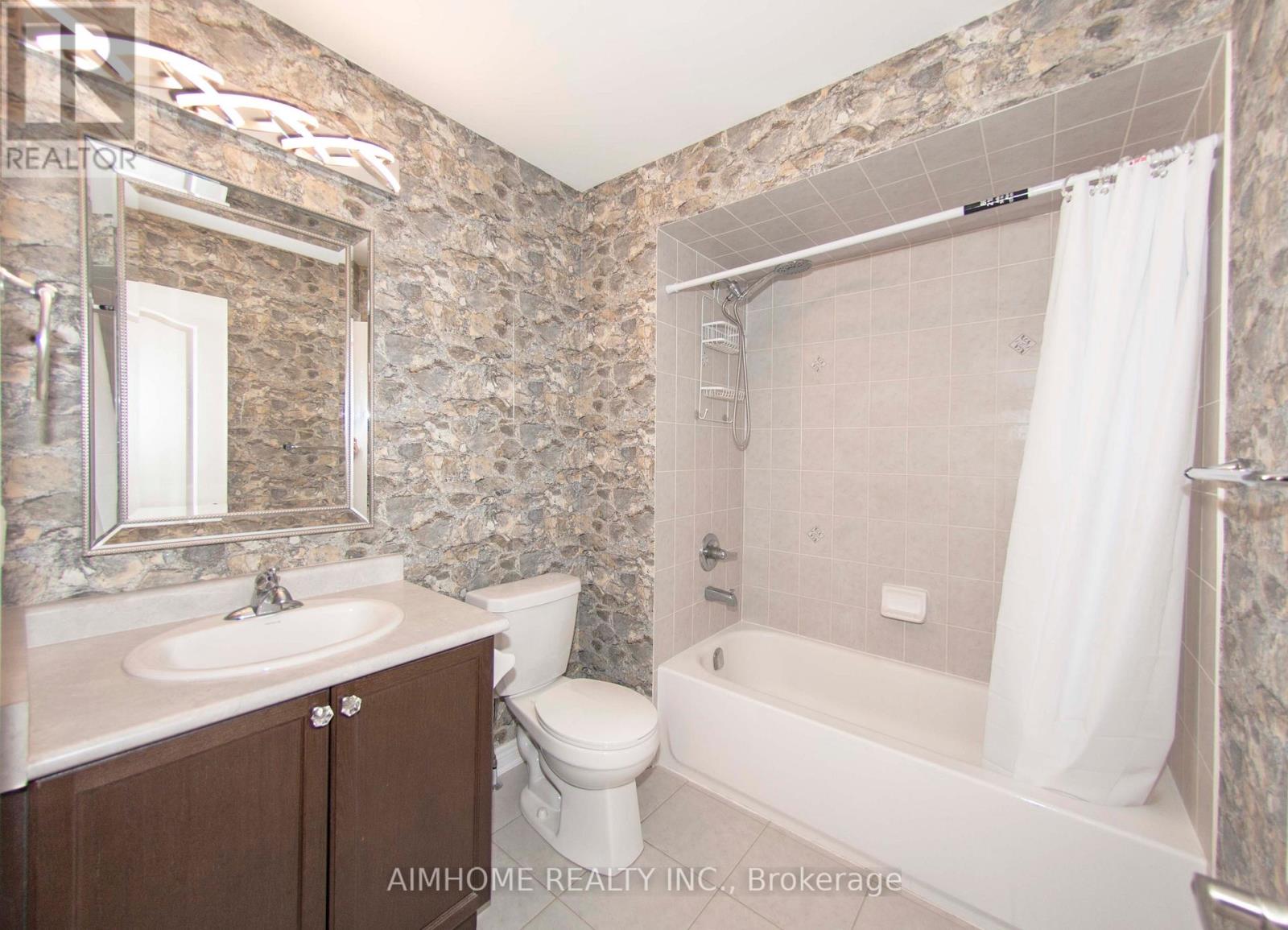 37 - 2435 Greenwich Drive, Oakville, Ontario  L6M 0S4 - Photo 7 - W12508420