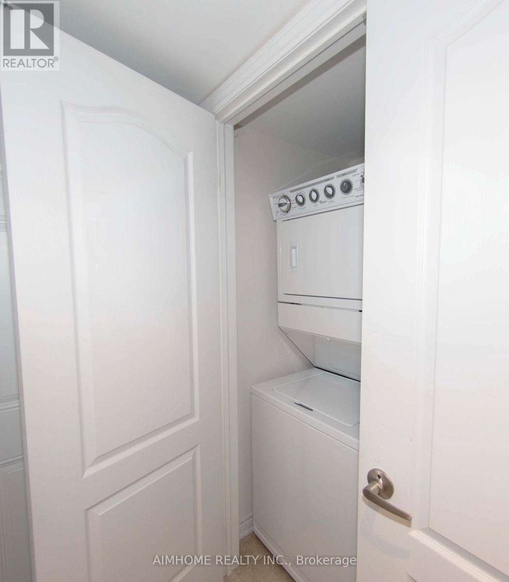 37 - 2435 Greenwich Drive, Oakville, Ontario  L6M 0S4 - Photo 9 - W12508420