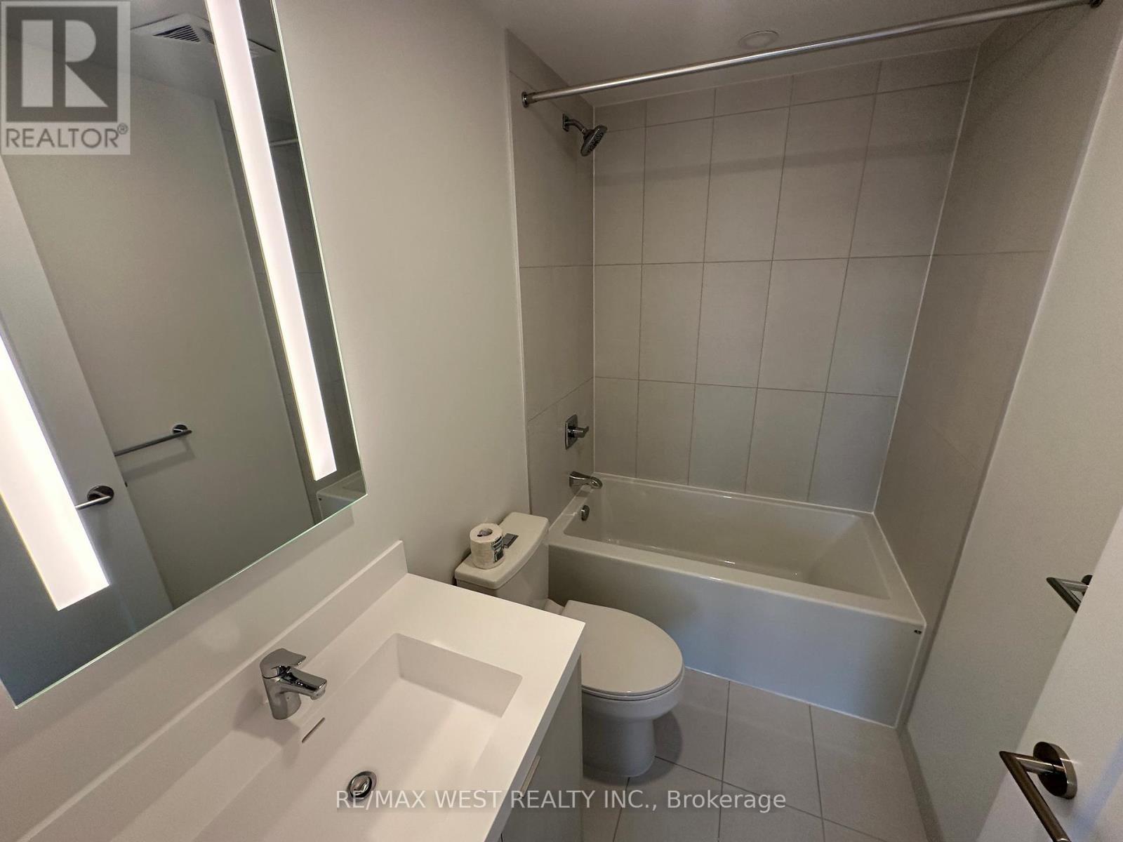 602 - 60 Central Park Roadway, Toronto, Ontario  M9A 0E6 - Photo 20 - W12508480