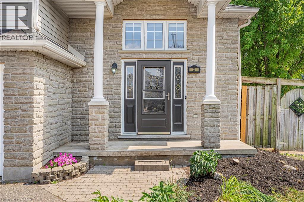 3 Wisteria Court Unit# Upper, Kitchener, Ontario  N2E 3T4 - Photo 2 - 40785039