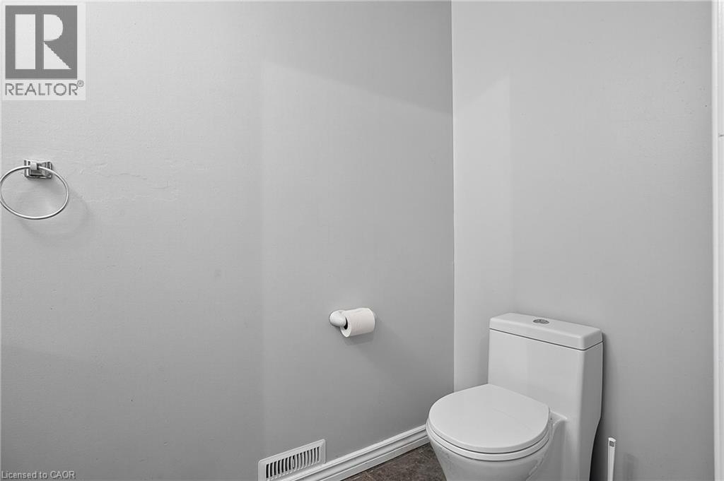 3 Wisteria Court Unit# Upper, Kitchener, Ontario  N2E 3T4 - Photo 27 - 40785039