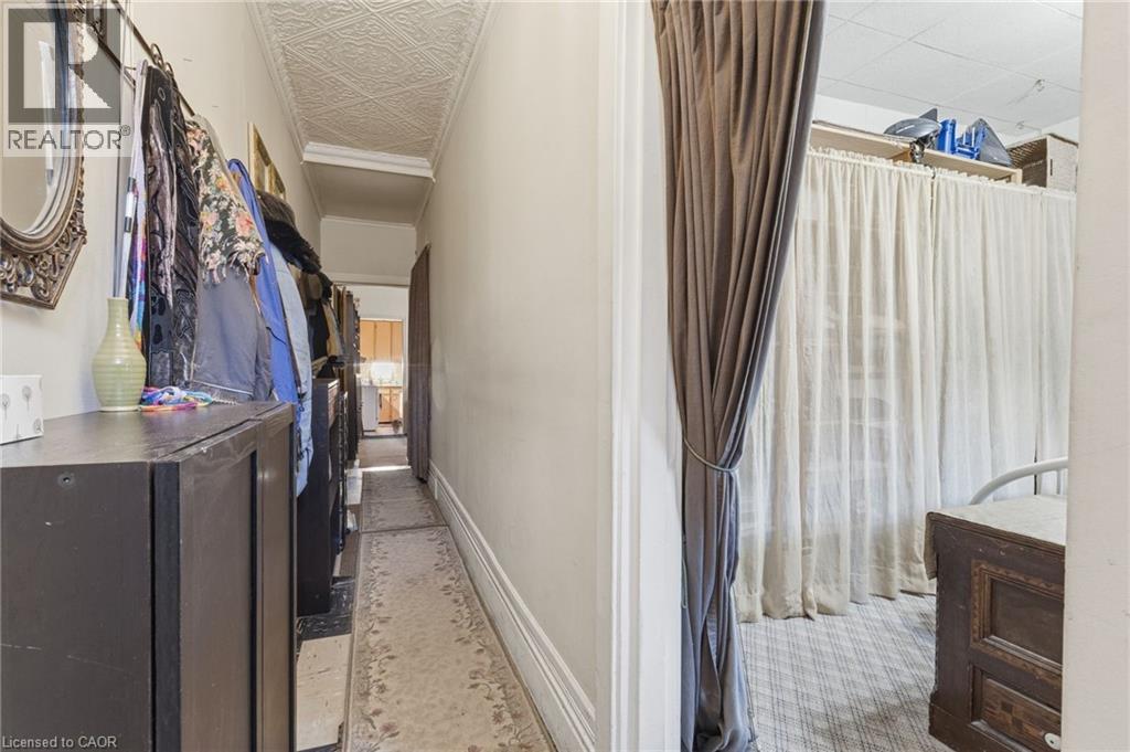 30 Chatham Street, Hamilton, Ontario L8P 2B4 - Photo 5 - 40784750