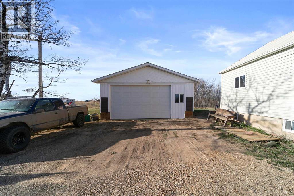 39218 Highway 36, Rural Paintearth No. 18, Alberta  T0C 0X0 - Photo 3 - A2217363