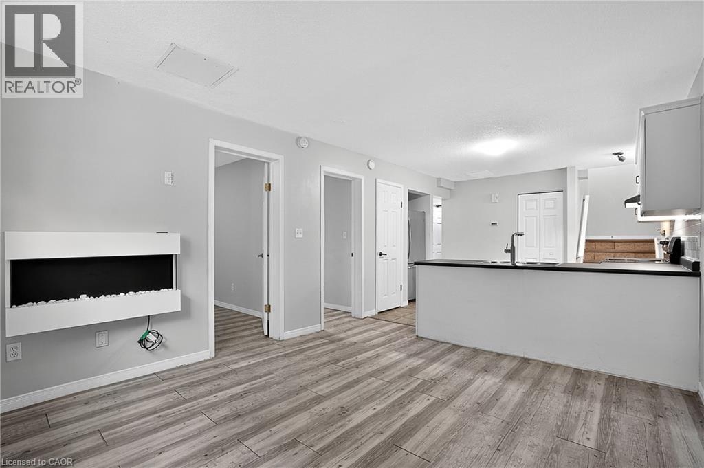 3 Wisteria Court Unit# Basement, Kitchener, Ontario  N2E 3T4 - Photo 5 - 40785037