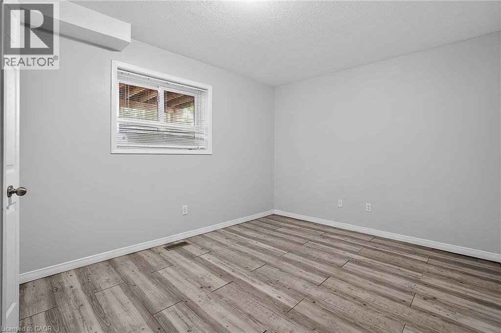 3 Wisteria Court Unit# Basement, Kitchener, Ontario  N2E 3T4 - Photo 7 - 40785037