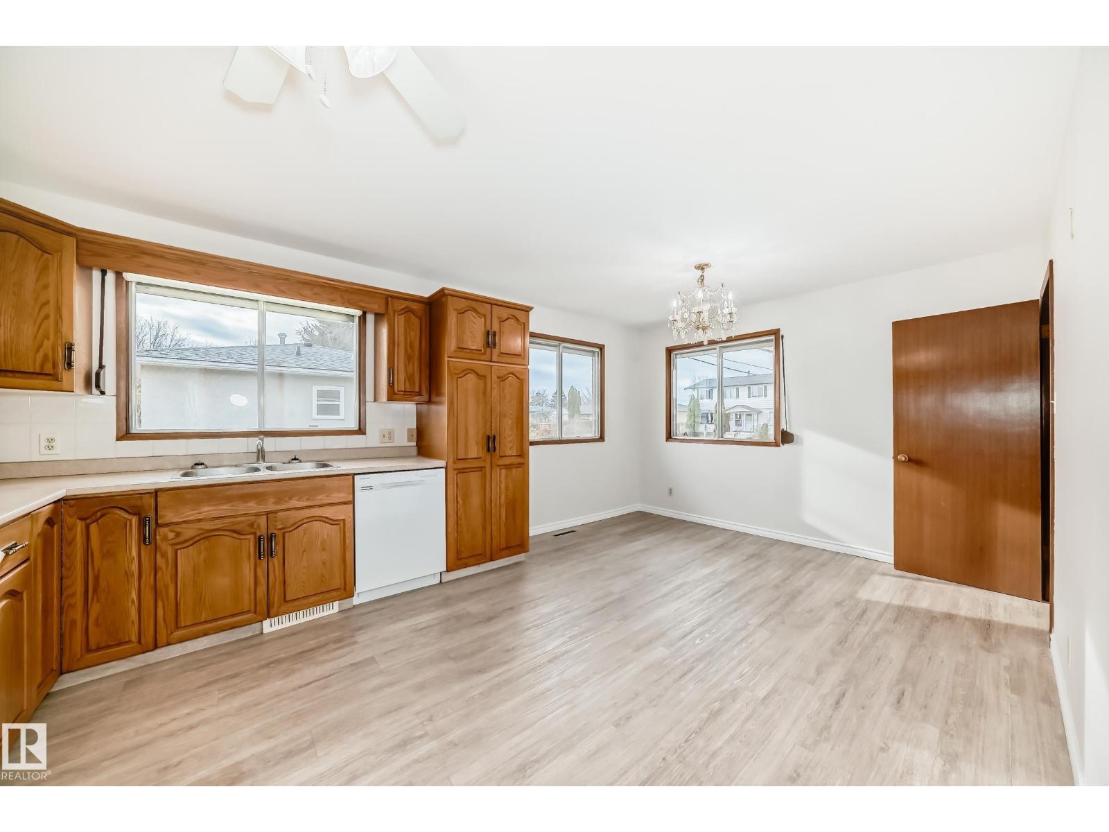 13003 128 St Nw, Edmonton, Alberta  T5L 1E6 - Photo 11 - E4464393